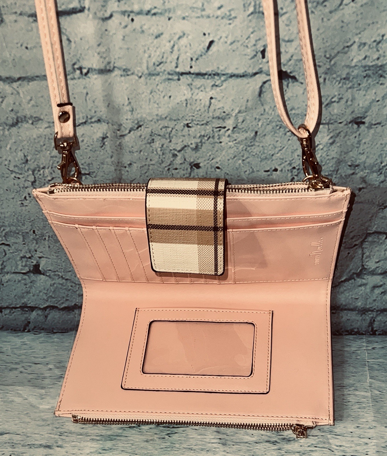 Simply Noelle Crossbody Organizer Wallet Purse Bag All Seasons 16 Pockets Pink