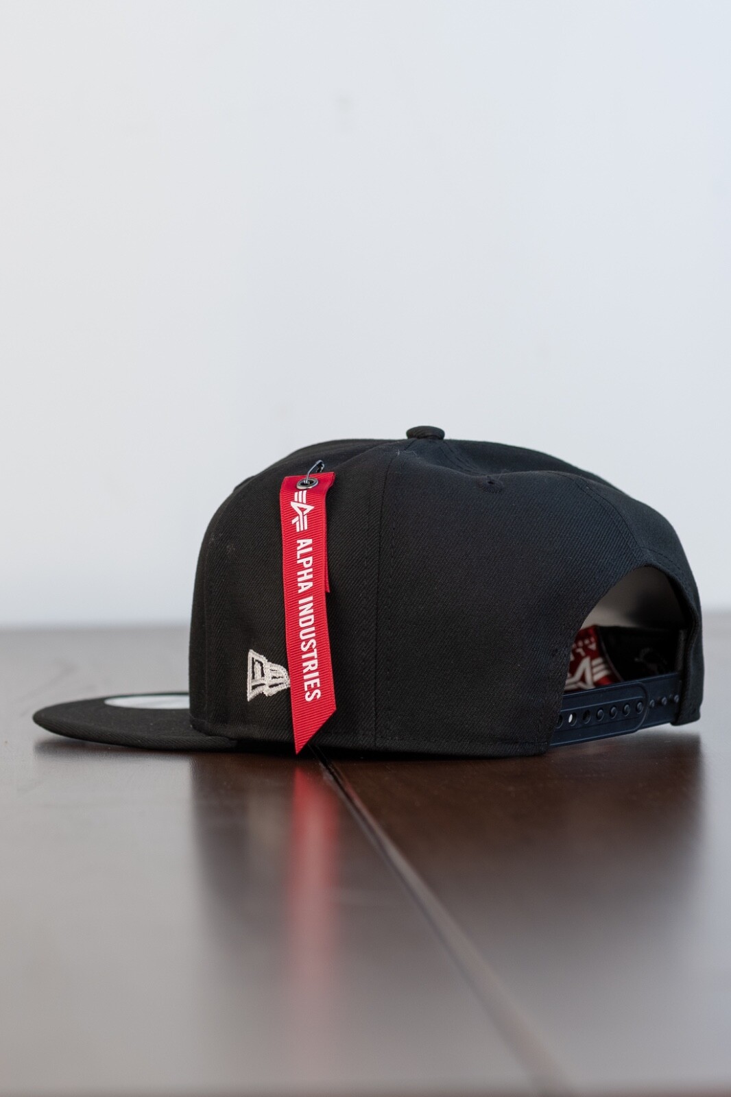 [ BRAND NEW ] NEW ERA X ALPHA INDUSTRIES NY YANKEES BLACK 9FIFTY SNAPBACK