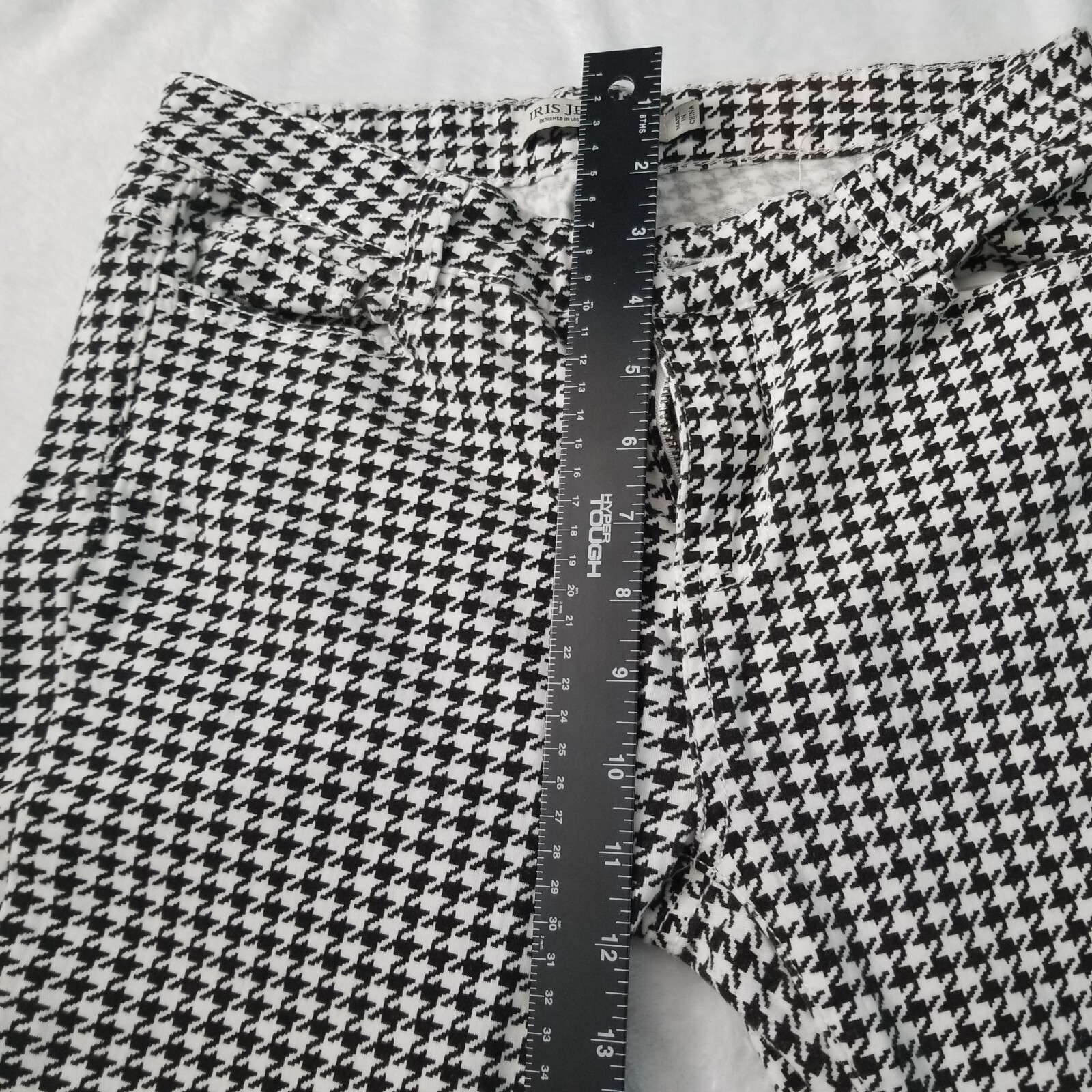 Iris Jeans Black and White Checkered Print Size 9 Pants Fast Shipping