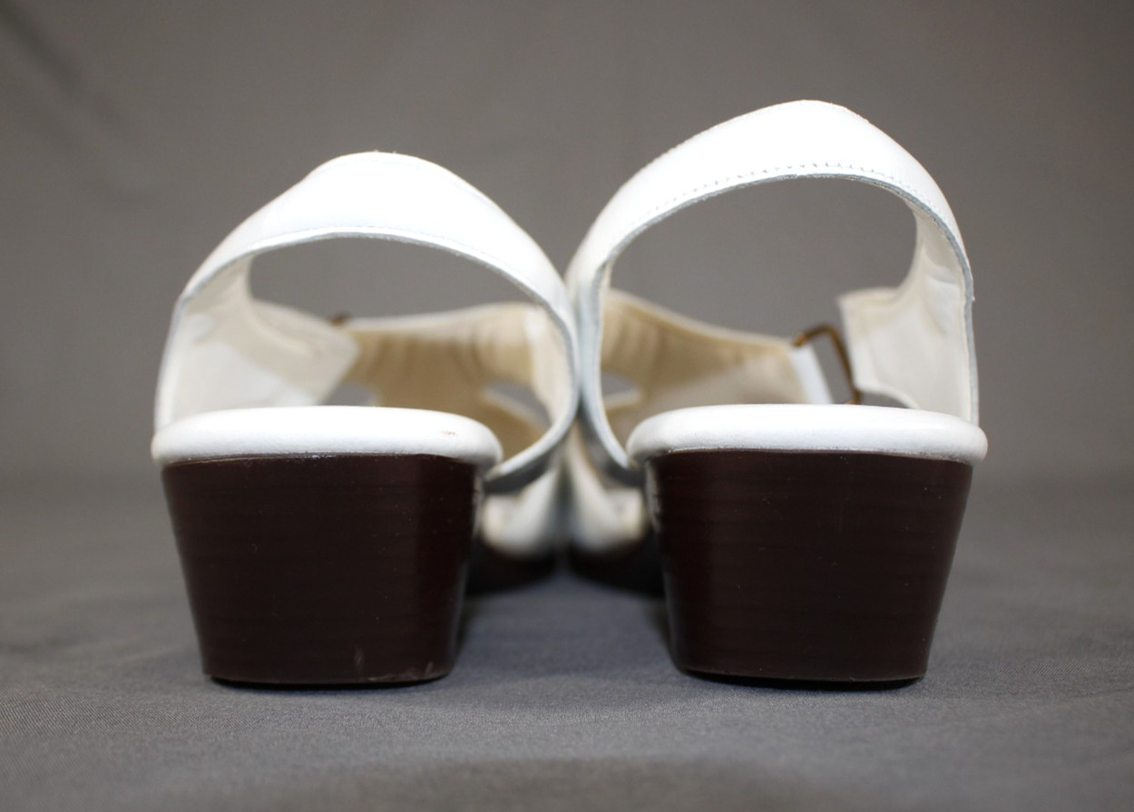 SAS Shoes Women’s 9 S Suntimer Sandals Slingback Heeled Tripad Comfort USA White