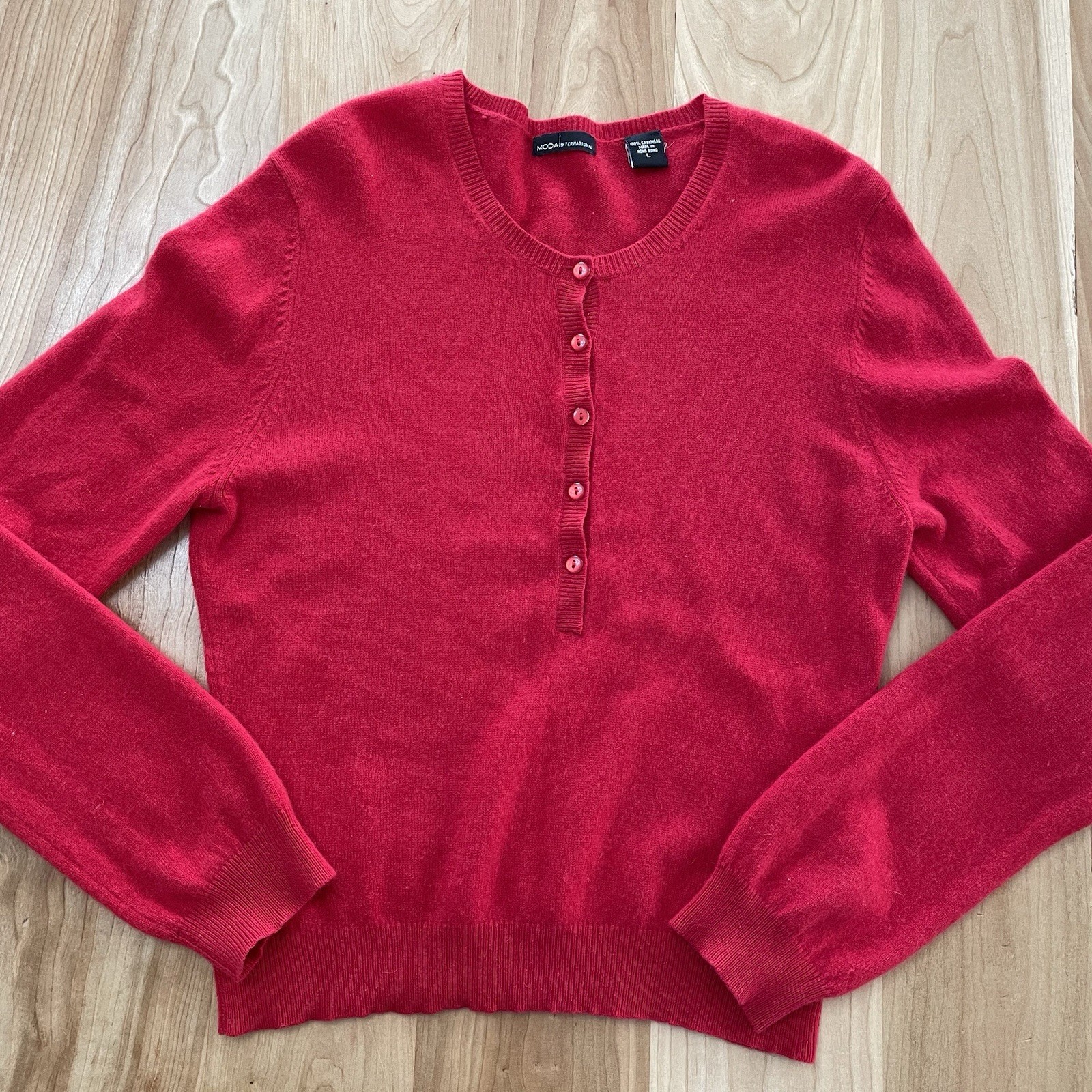 Moda International 100% Cashmere Sweater Blouse Sleeve Large Buttons Cherry Red