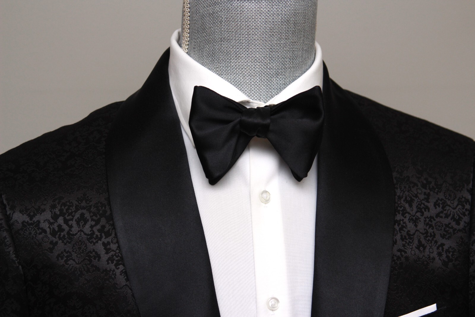 Men’s Pre-tied Bow tie 100%Silk Charmeuse Black Bow tie Small Compact Butterfly