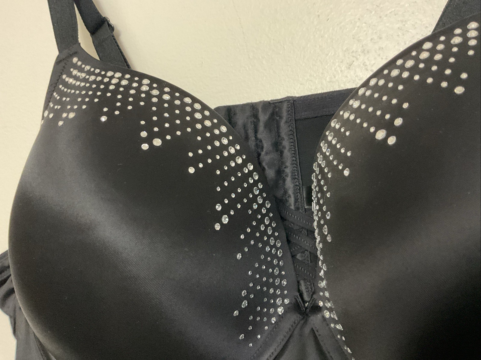 Womens Torrid XO Plunge Push-Up Bra Diamante rhinestone Black Size 50 B