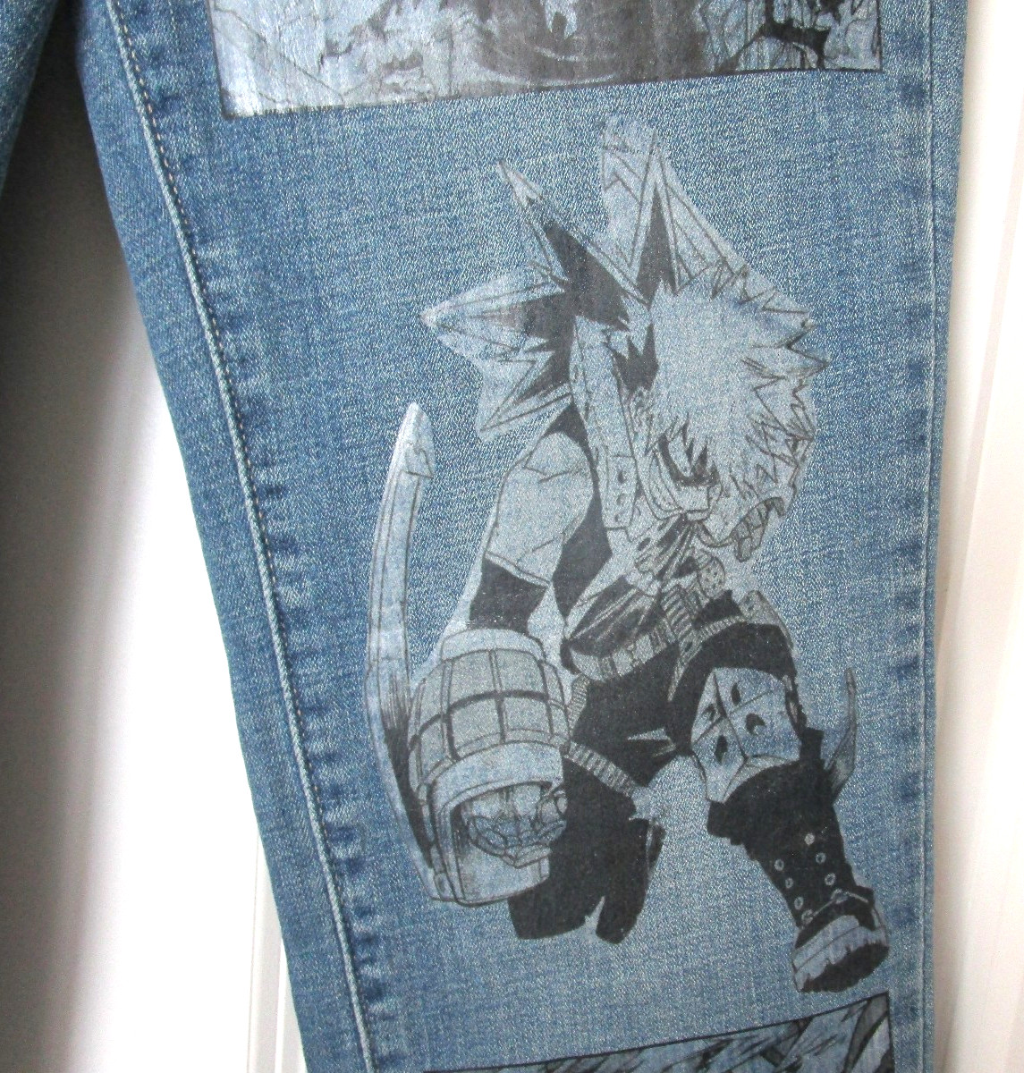 Levis 505 Hero Academia Graphic Print Straight Leg Custom Denim Jeans Women Sz 4