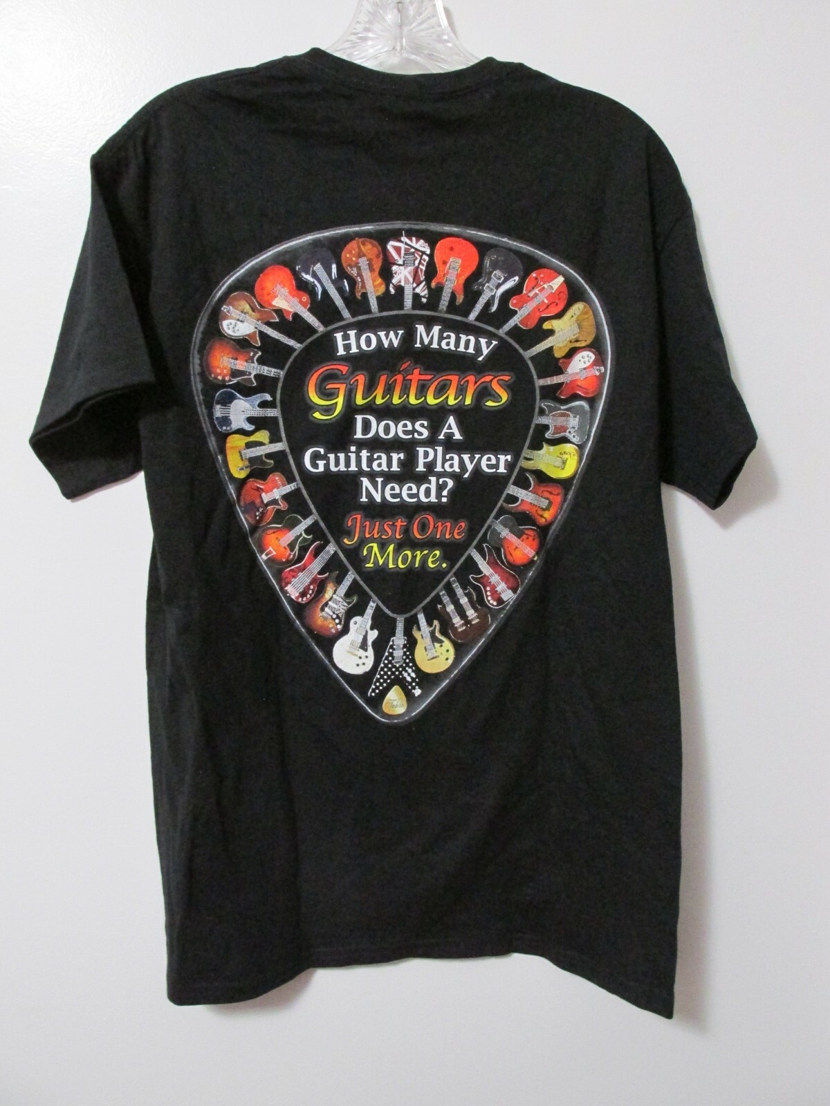 Gildan Men’s Guitar “How Many Guitars…” T-Shirt Black Size Medium