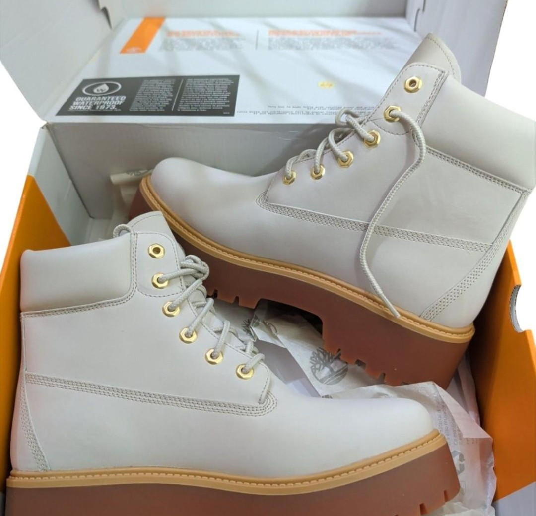Women’s Timberland 6 inch premium boots – stone color – NWT