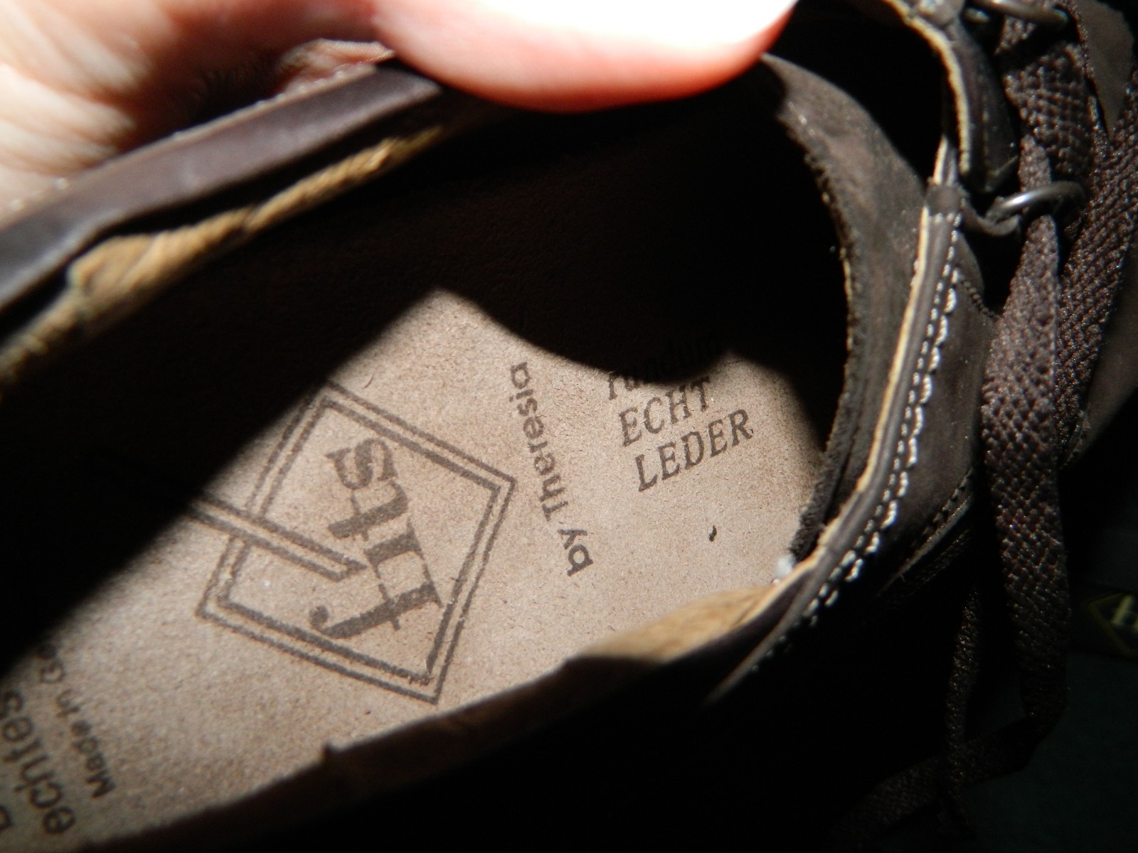 NIB FITS BY THERESIA Brown Nubuck Suede Leather Oxford Size 6