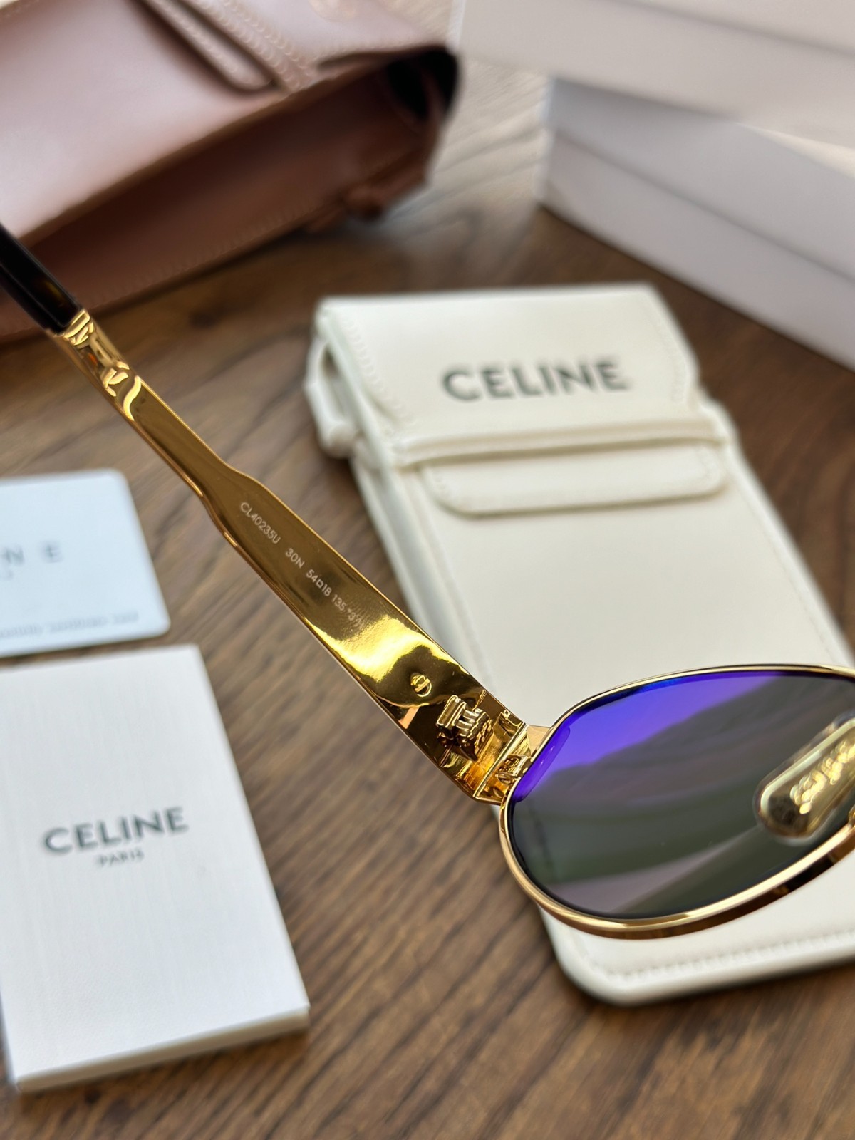 NEW Metal Triomphe Celine CL40235U Gold/Green Lens Oval Women’s Sunglasses