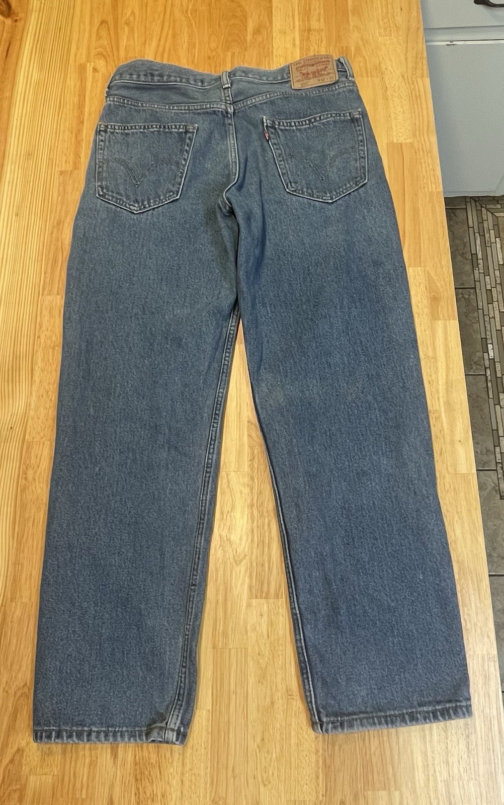 Levi’s 550 Relaxed Men’s Jeans (W33 L 30) Stone Wash. Don’t Forget Father’s Day