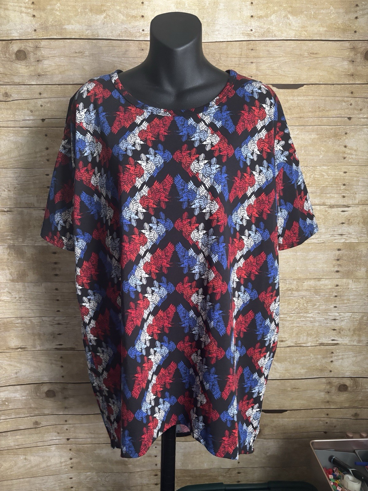 LuLaRoe Irma Tunic – New with Tags [NWT] – Small – Patriotic, Eagles