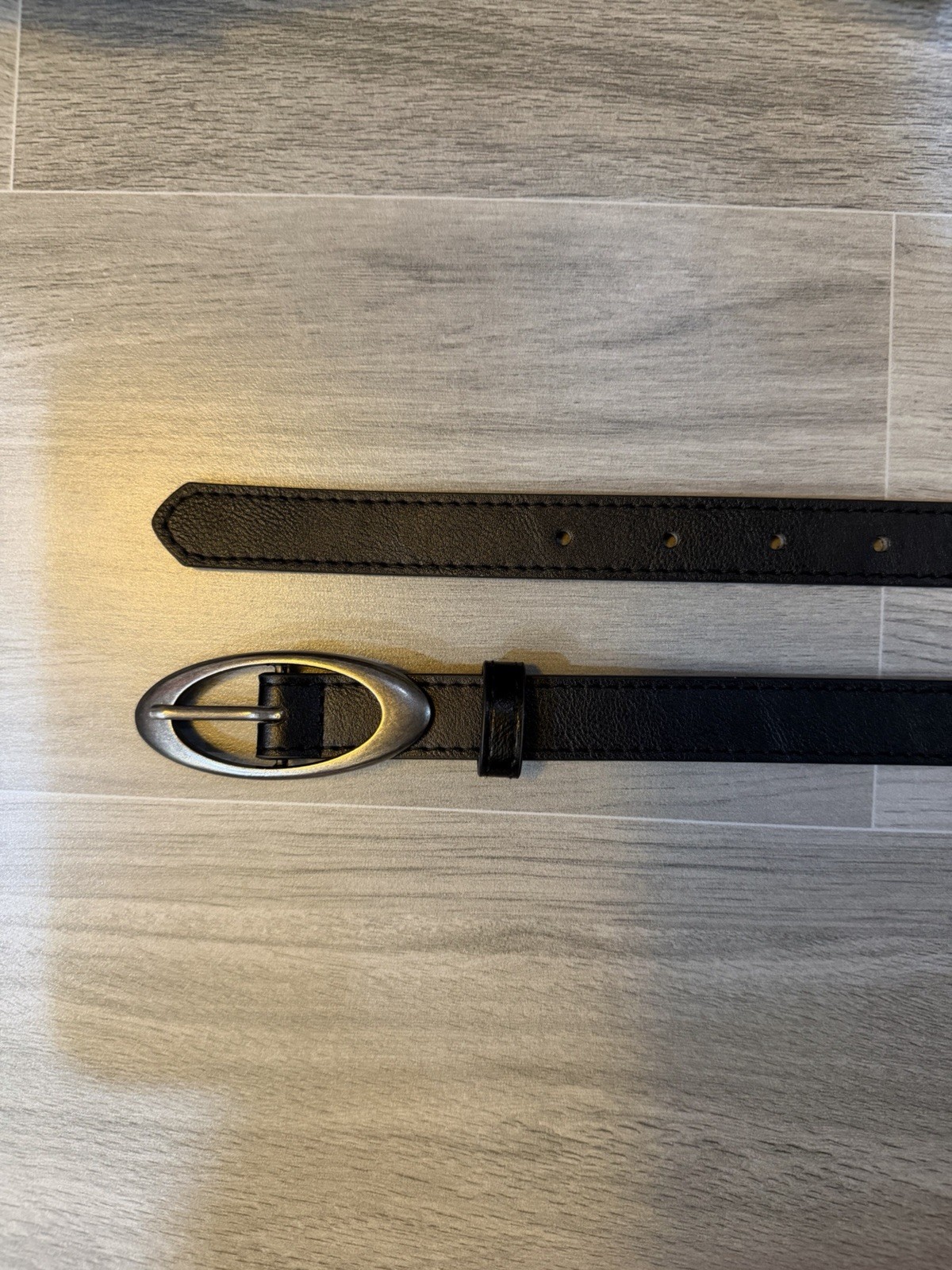 Oakley Black Leather Belt Oval Silver Buckle Casual Jeans Waist Belt Unisex