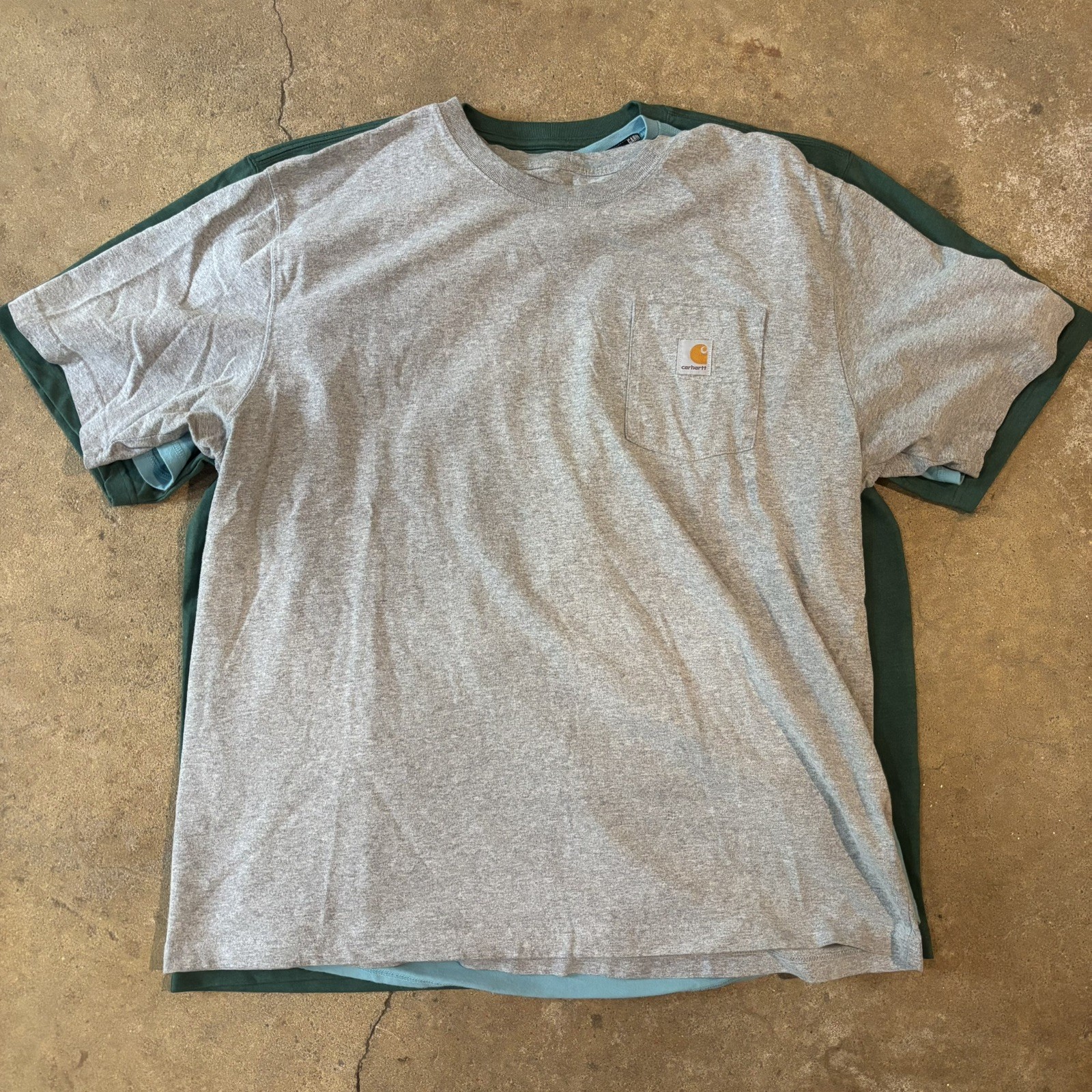 3 Pack of Carhartt Men’s XL Loose Fit Pocket Logo Crew Neck Short Sleeve T-Shirt