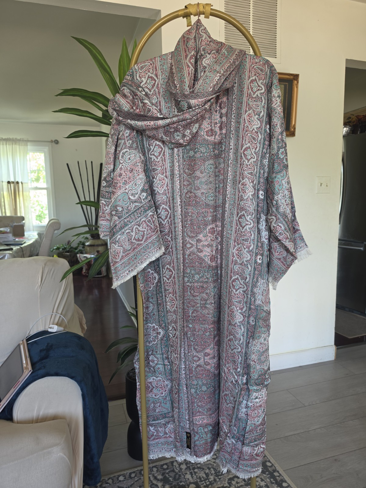 Pashmina ABAYA with scarf.size 50. ( NO RETURNS ACCEPTED SALES ARE FINAL)