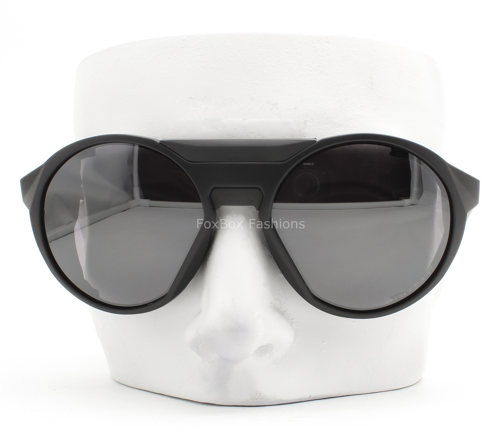 Oakley Clifden Sunglasses Matte Black Prizm Polarized OO9440-0956 with Case