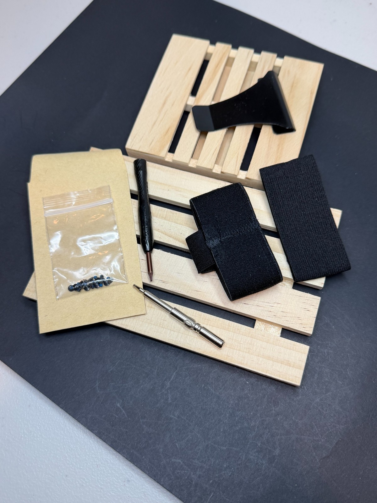 MINIMALIST “RIDGE STYLE” WALLET ACCESSORIES, PARTS AND OTHER
