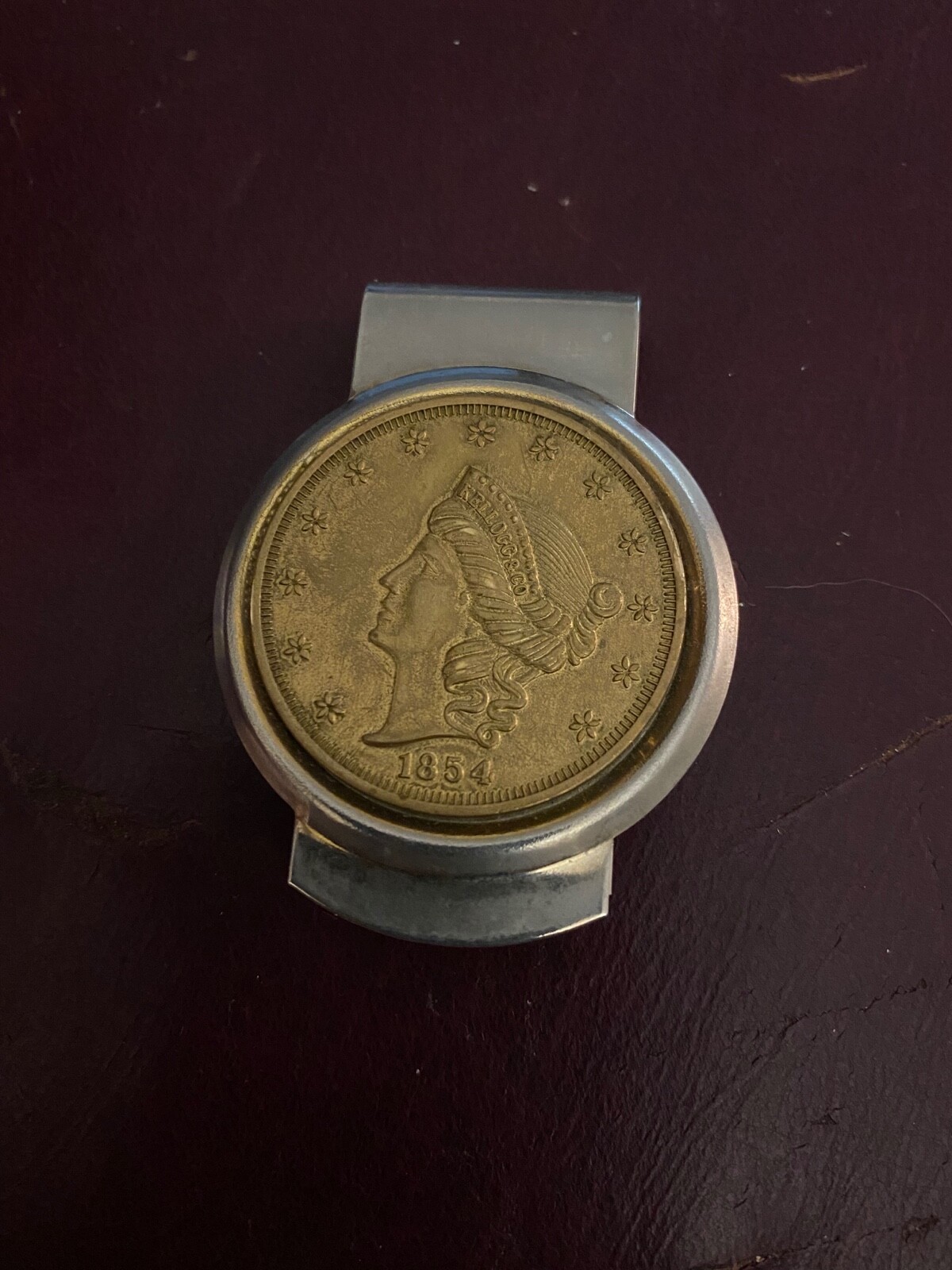 Vintage Novelty Replica 20 Dollar Coin Money Clip