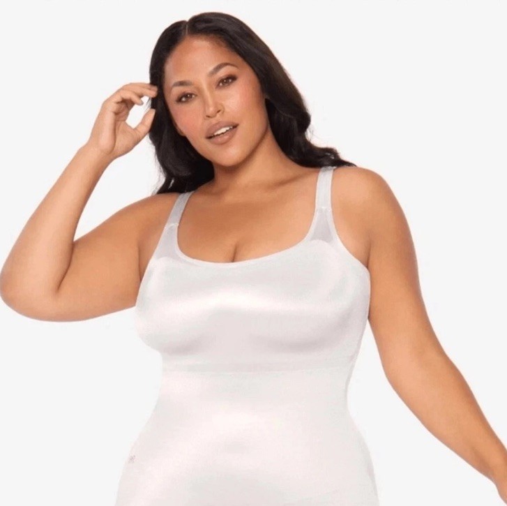 RUBY RIBBON Size 40 White Shapewear Camisole Top Built In Support Adjustable Str