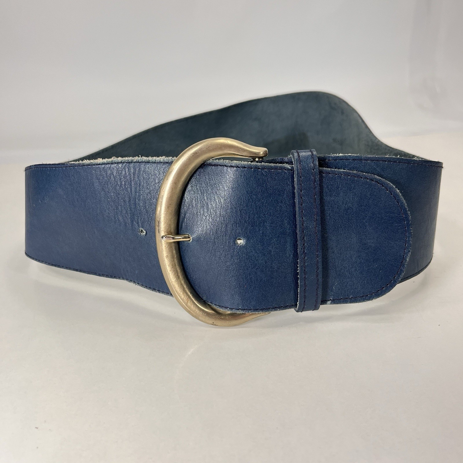 Vintage Wide Blue Leather Waist Belt – Women’s Size 26