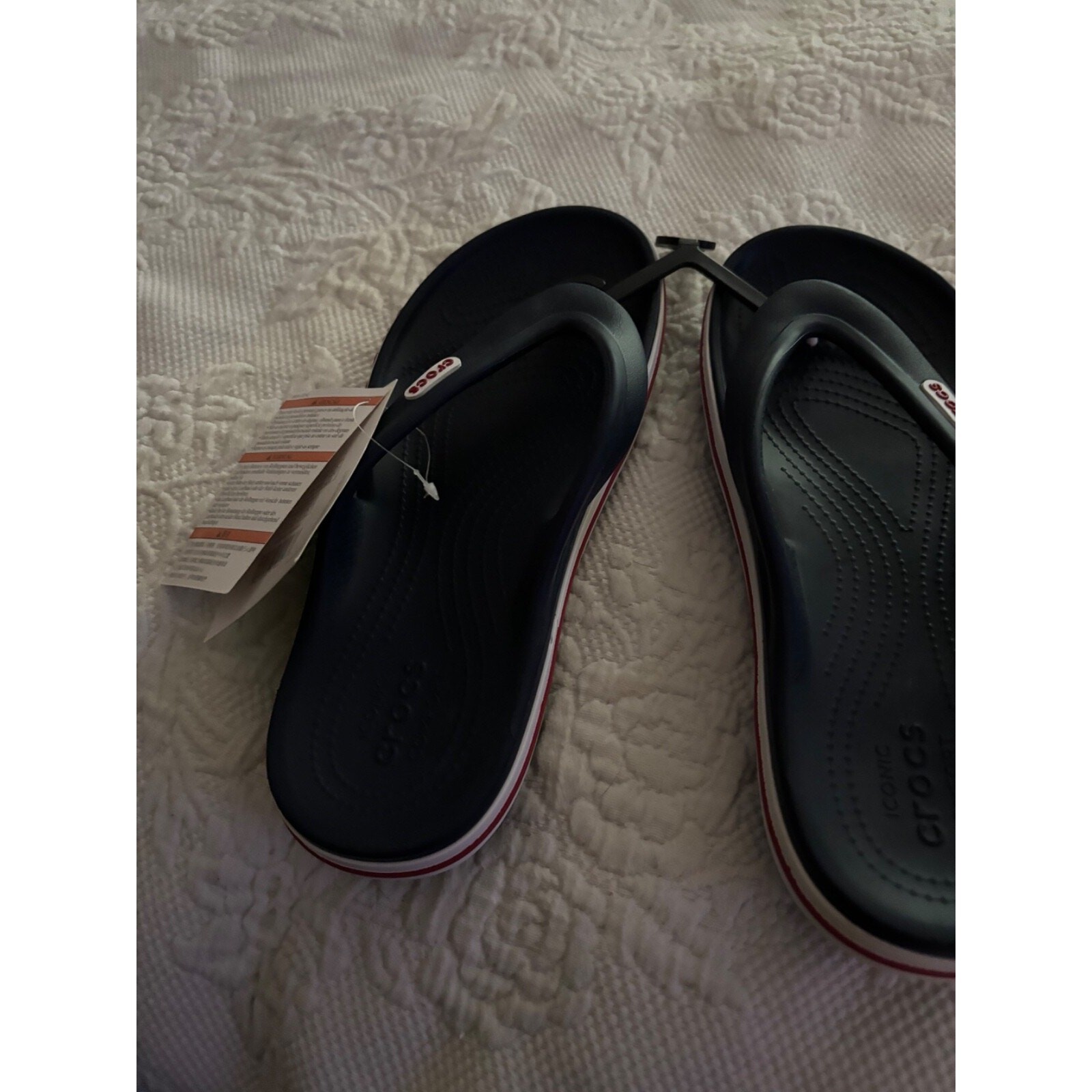NWT Bayaband Navy/Pepper Crocs Relaxed Fit FlipFlops M6/W8