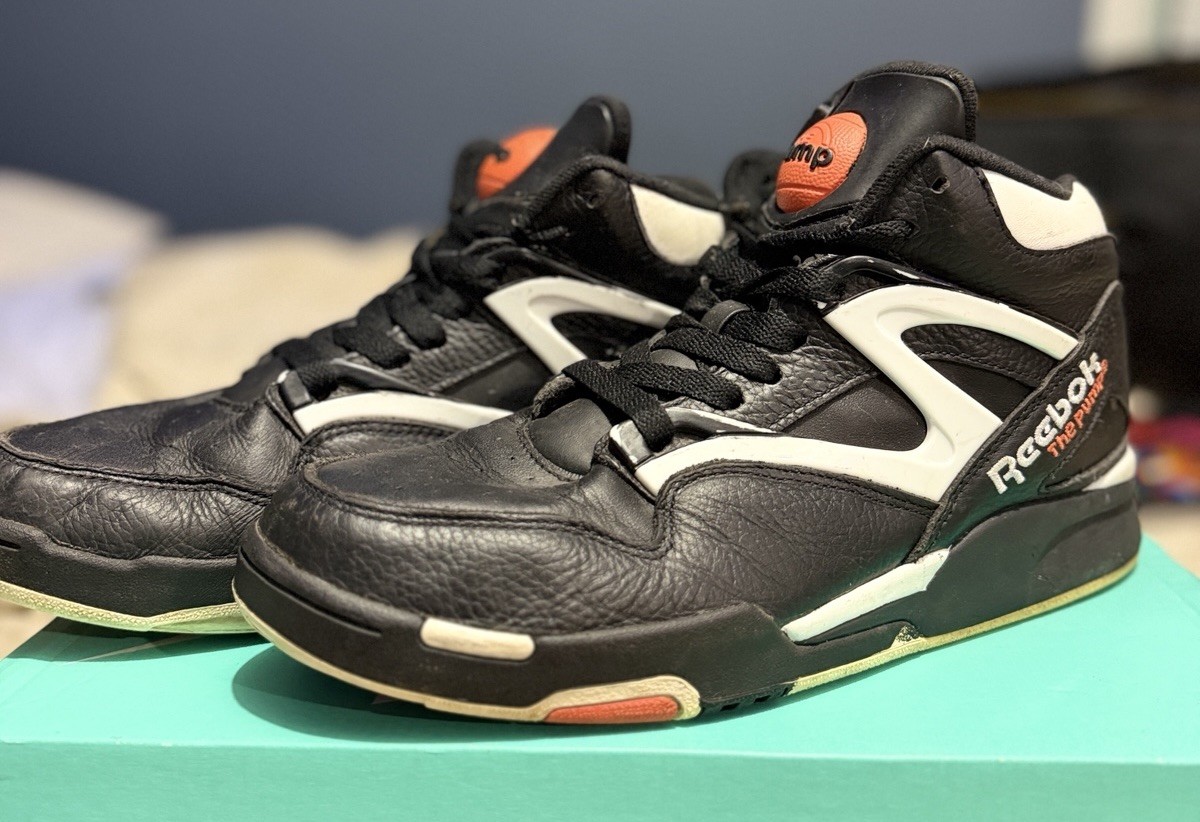 Reebok Pump Omni Lite Dee Brown J15298 Mid Top Athletic Sneakers Black/White