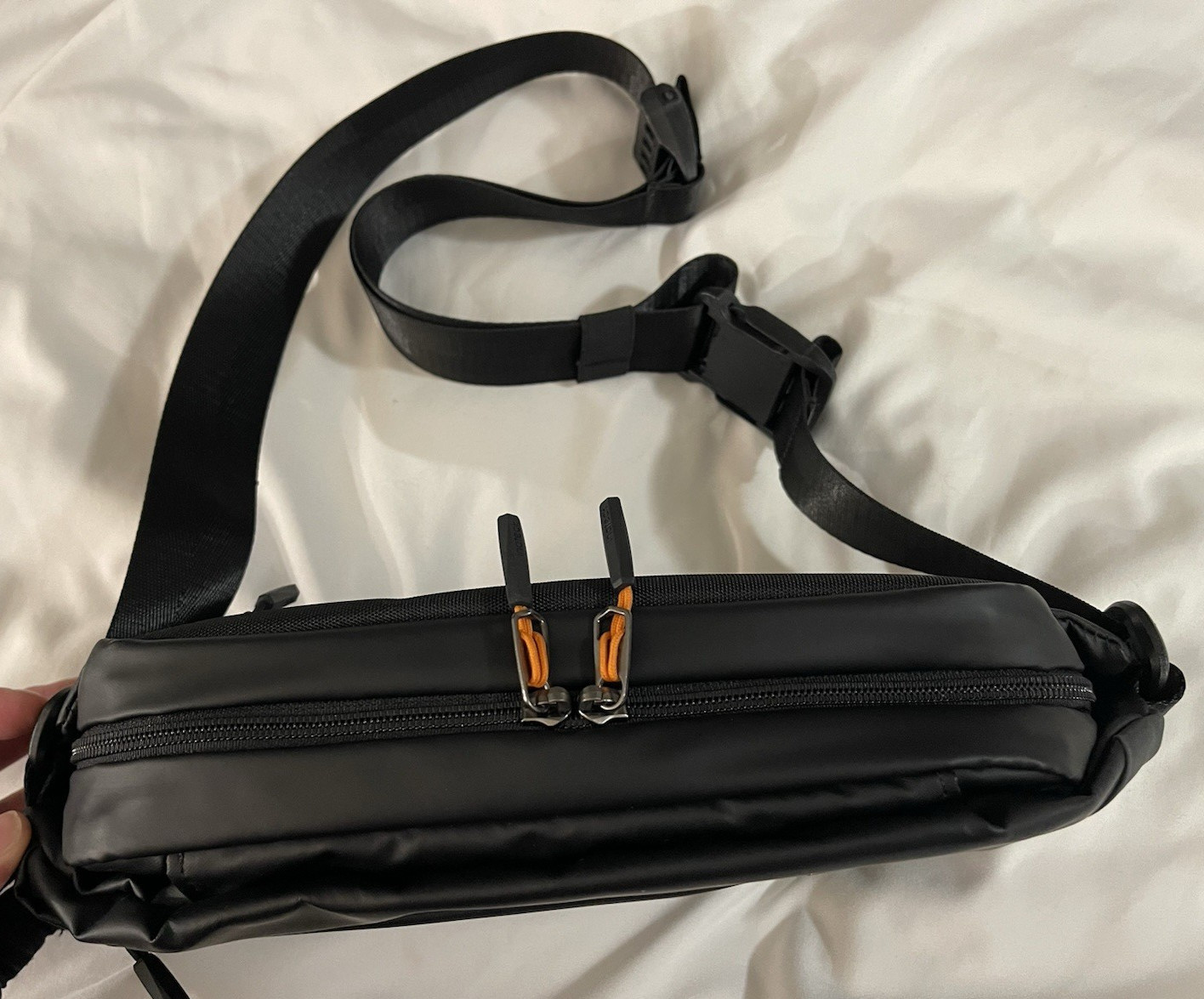 Inateck Tech Sling Bag Crossbody Black Shoulder Chest Bag Adjustable Strap