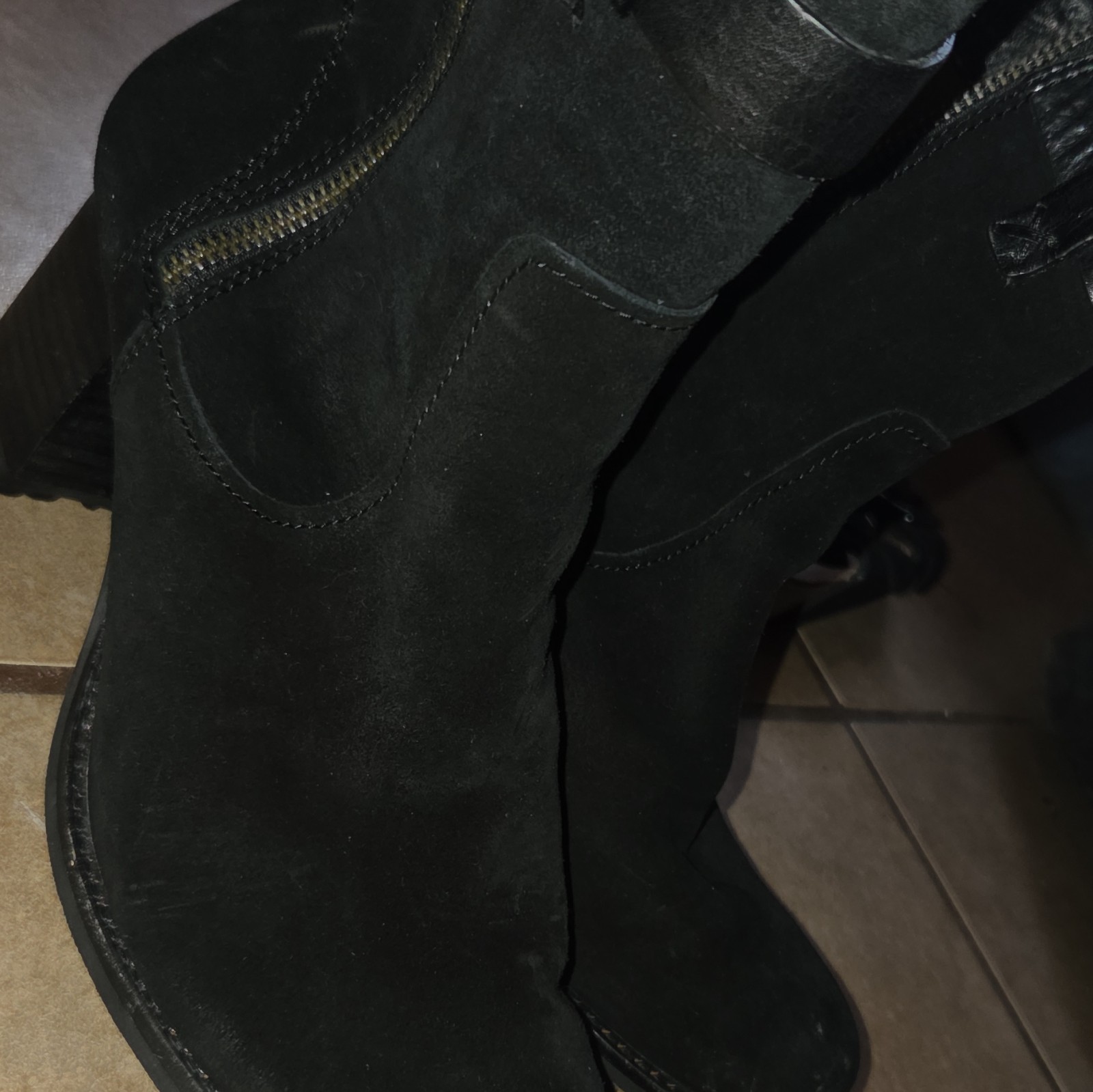 Trask Women’s 8.5 Black Suede Ankle Bootie Round Toe Side Zip Lug Sole