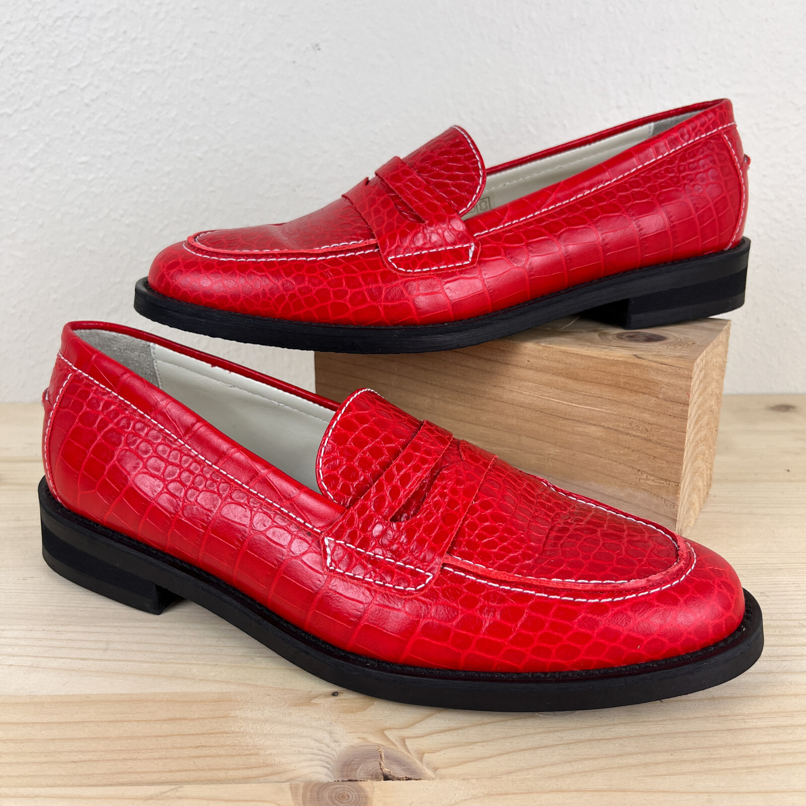 Duke + Dexter x Peachy Den Loafers Womens UK 8 Red Crocodile Stamp Leather Rare
