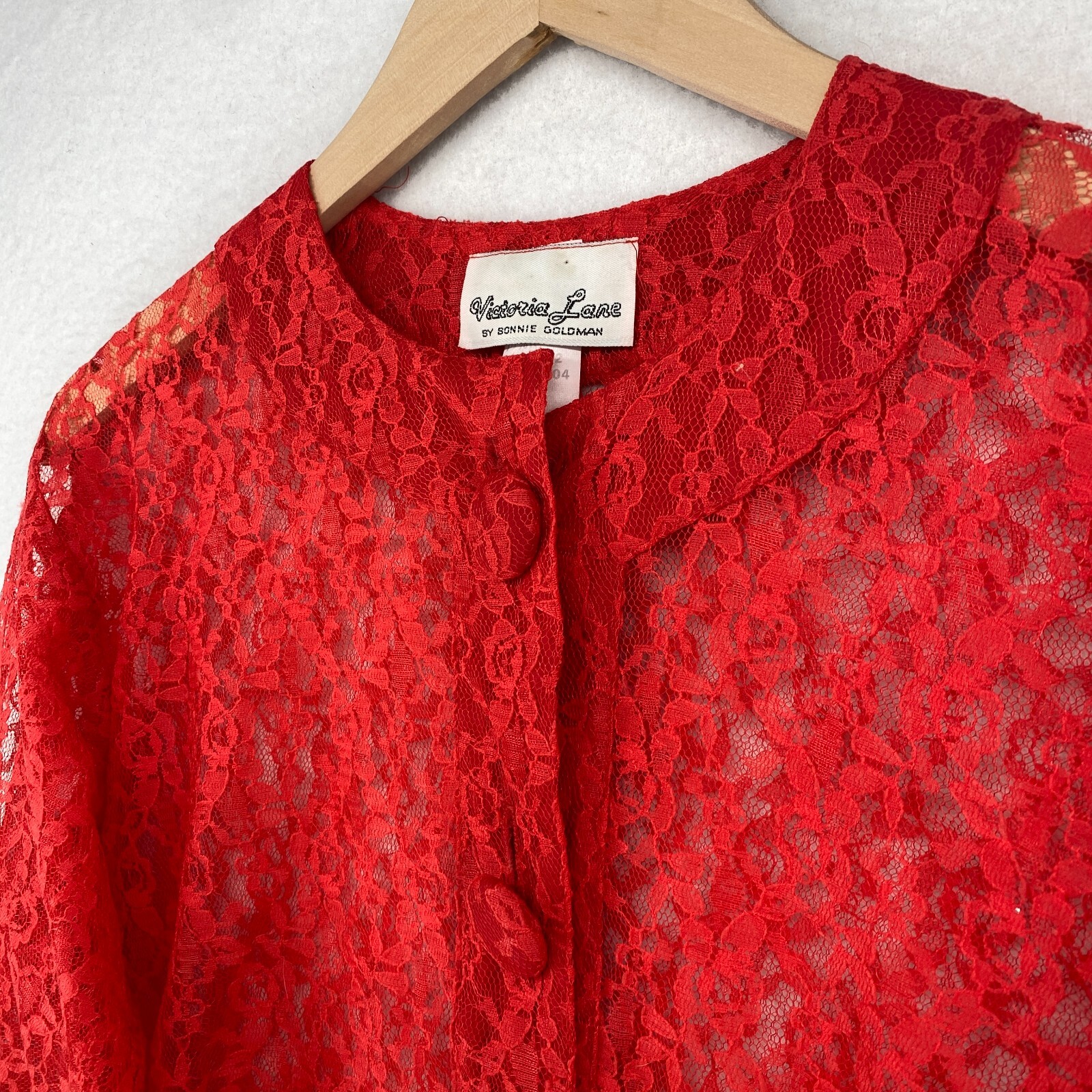 VICTORIA LANE BONNIE GOLDMAN Top S Sheer Lace Floral Button Up Long Sleeve Red
