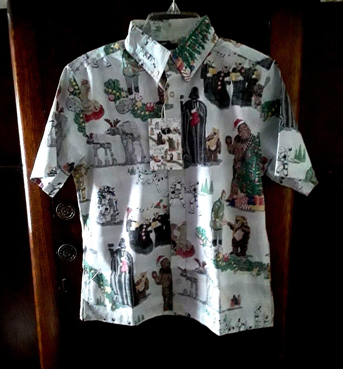 Reyn Spooner Boy’s A STAR WARS SITHMAS Christmas Glacier FB Large Shirt