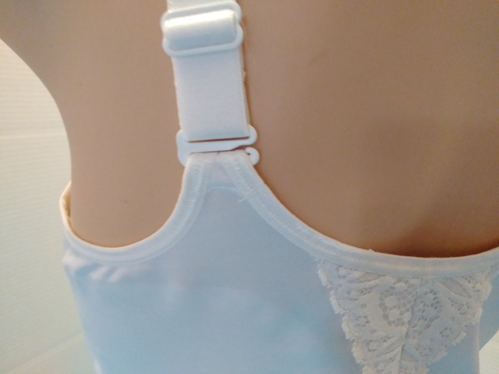Ruby Ribbon Cami Shapewear Tank Top White Convertible SZ 40 Style 3024