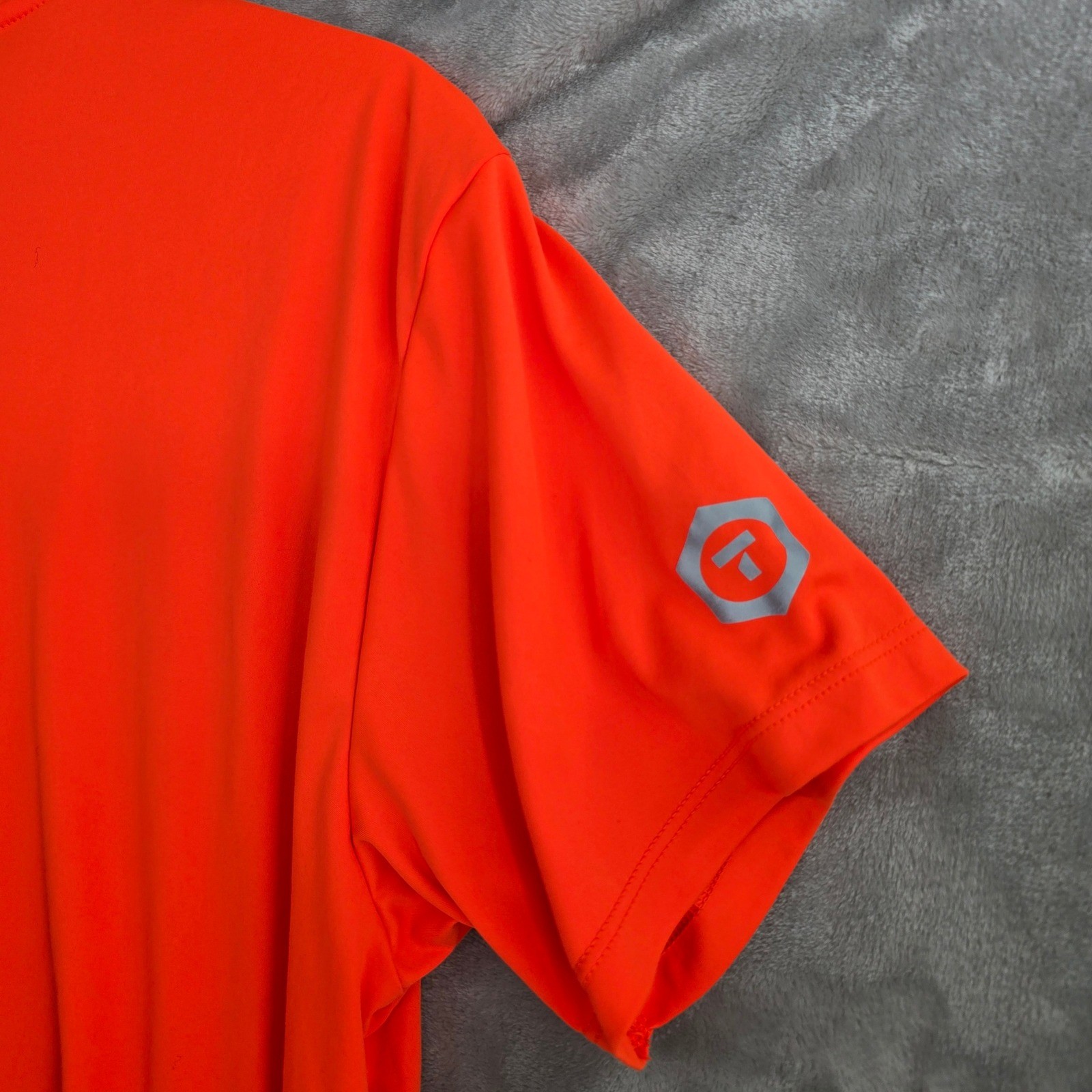 TRUEWERK B1 SIN TEE Mens Orange Short Sleeve Sun Tee Workwear Size LARGE NEW