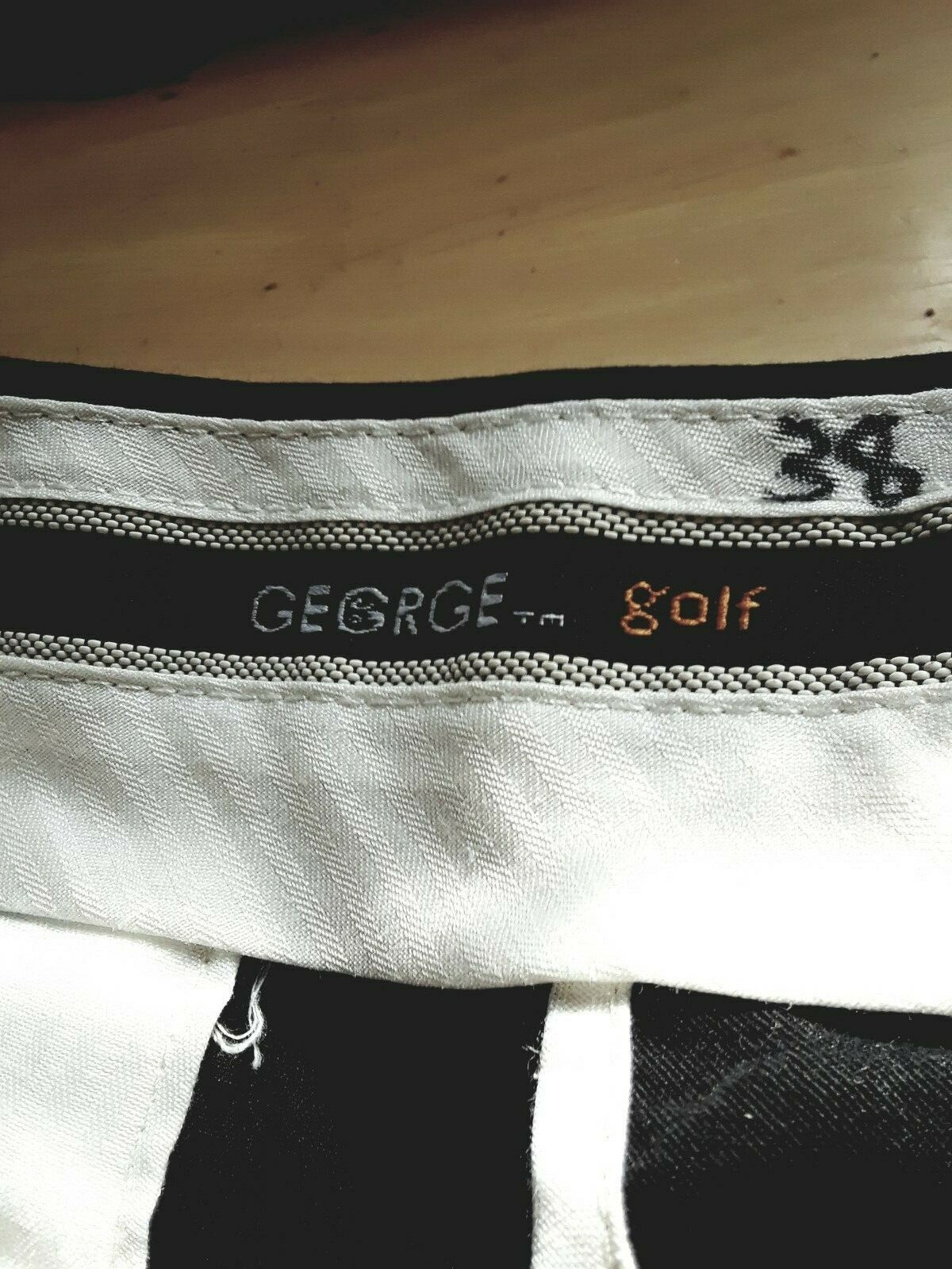 TA1-16 George Golf sz 38 Pleated shorts color black