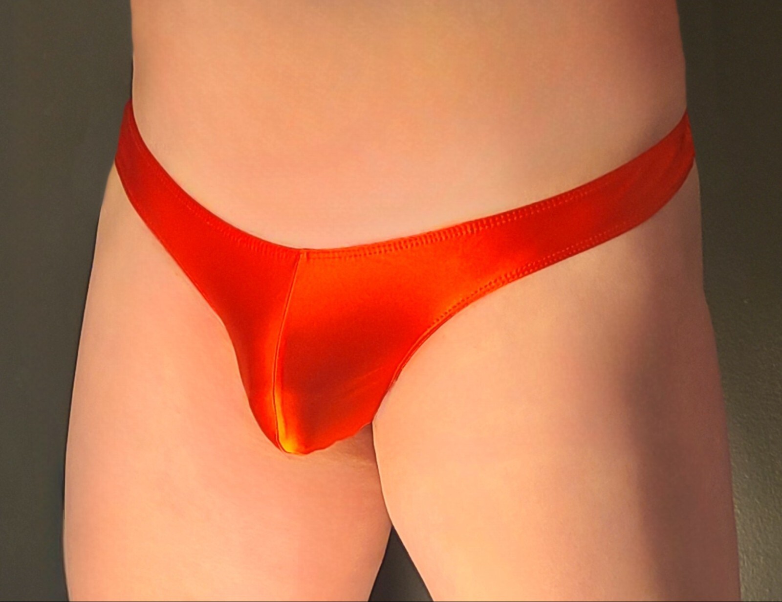USA SELLER MENS SHINY LOW RISE THONGS (M-29-31)-RED
