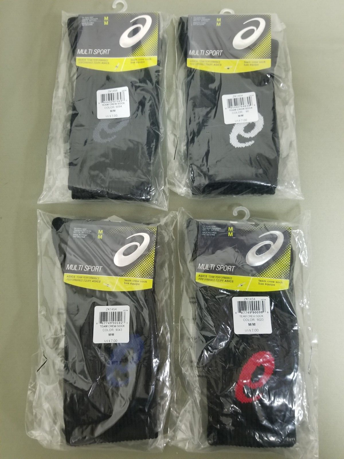 New Asics Multi-Sport Logo Team Crew Socks. 4 Colors To Choose.