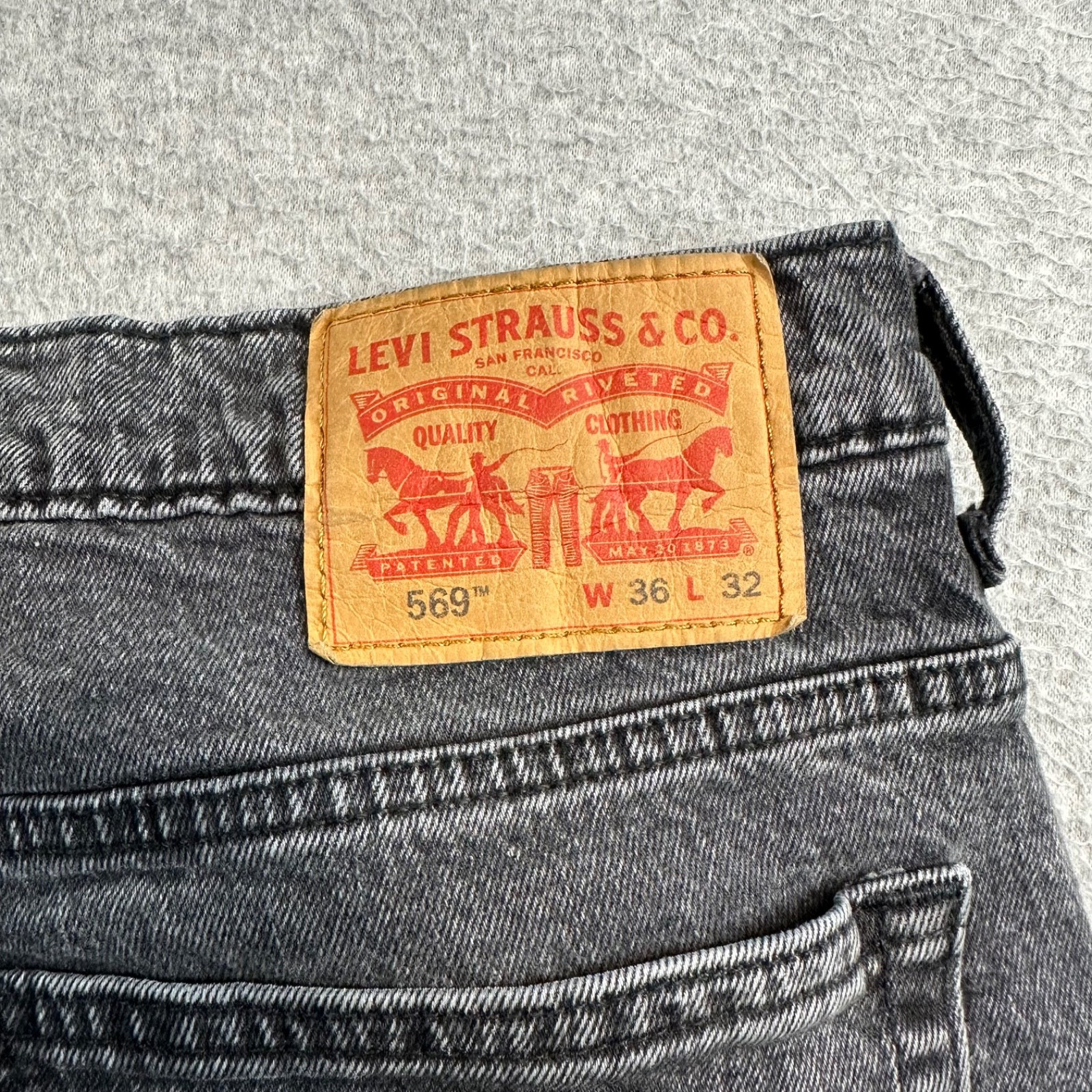 Levi’s 569 Men’s Size 36Wx32L Loose Straight Black Denim Jeans Stretch