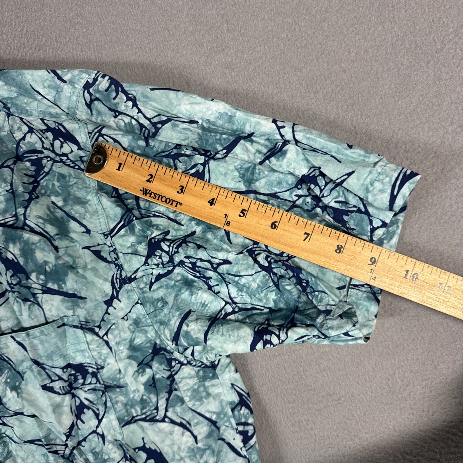 Rum Reggae Shirt Mens M Blue Fish Print Hawaiian Short Sleeve Button Up Cotton