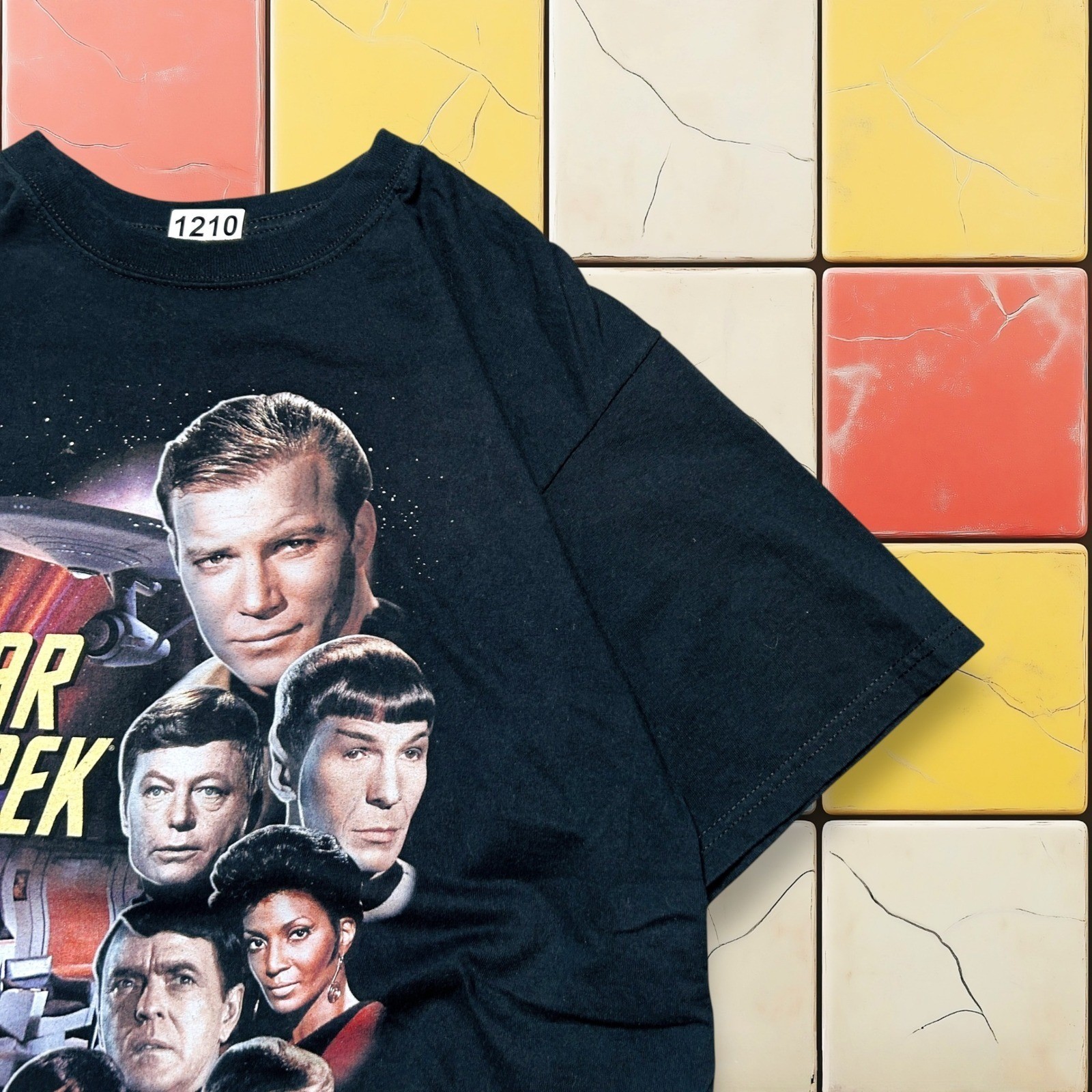 Vintage Star Trek Shirt Mens Large Black Y2K Spock Aliens Sci Fi TV Show Promo