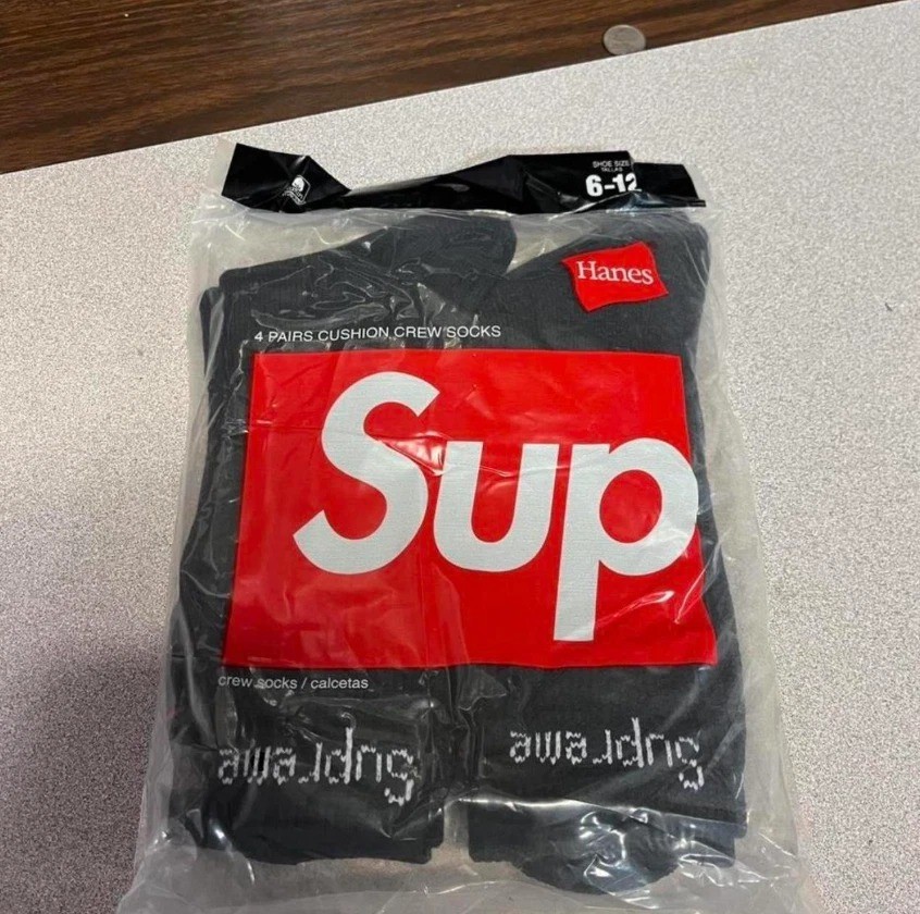 Supreme x Hanes Crew Socks Black 4-Pack Men’s Size 6-12 NWT
