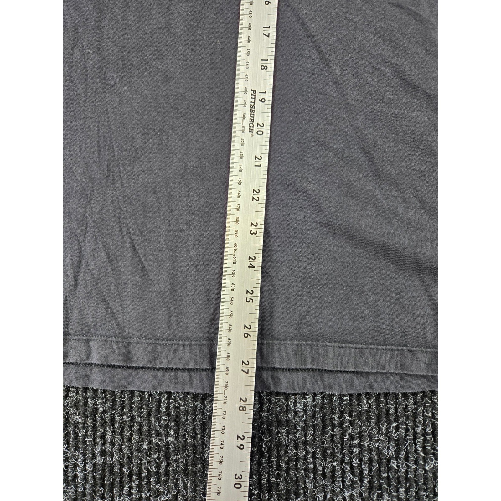 Puma Mens XL Black Graphic T-Shirt Retro Vaporwave Mountain Grid Print Tee