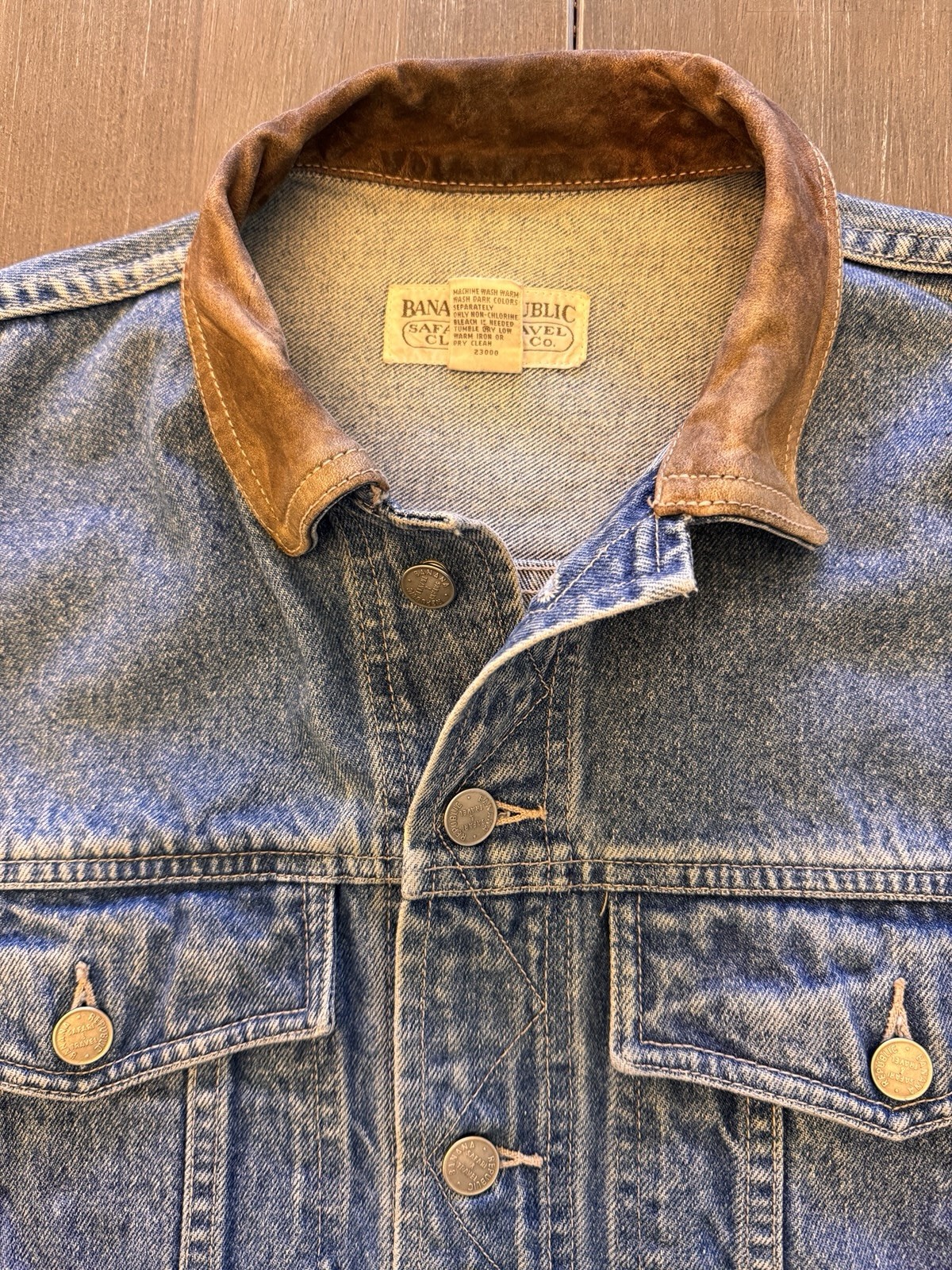 VTG Banana Republic Denim Jacket Mens Small Trucker Safari & Travel Clothing Co