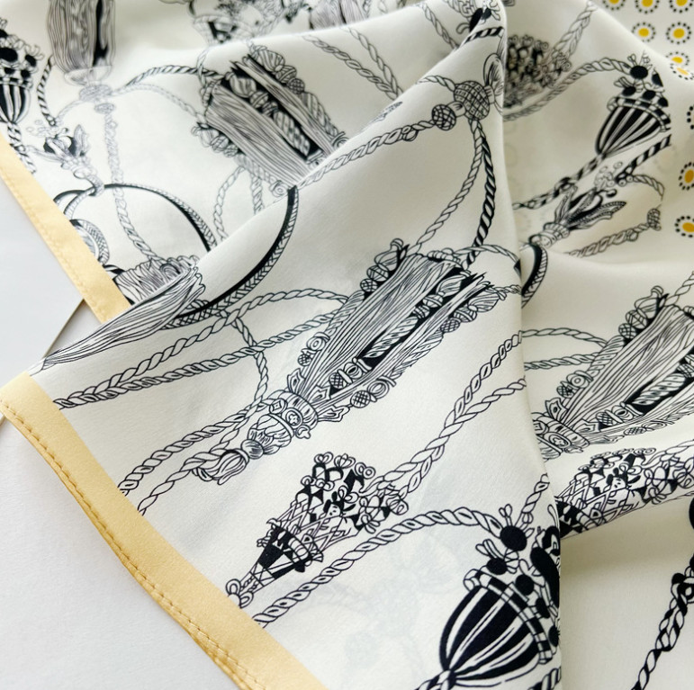 100% Mulberry Silk Scarf Women 26” Square Neckerchief White chain Print Wrap