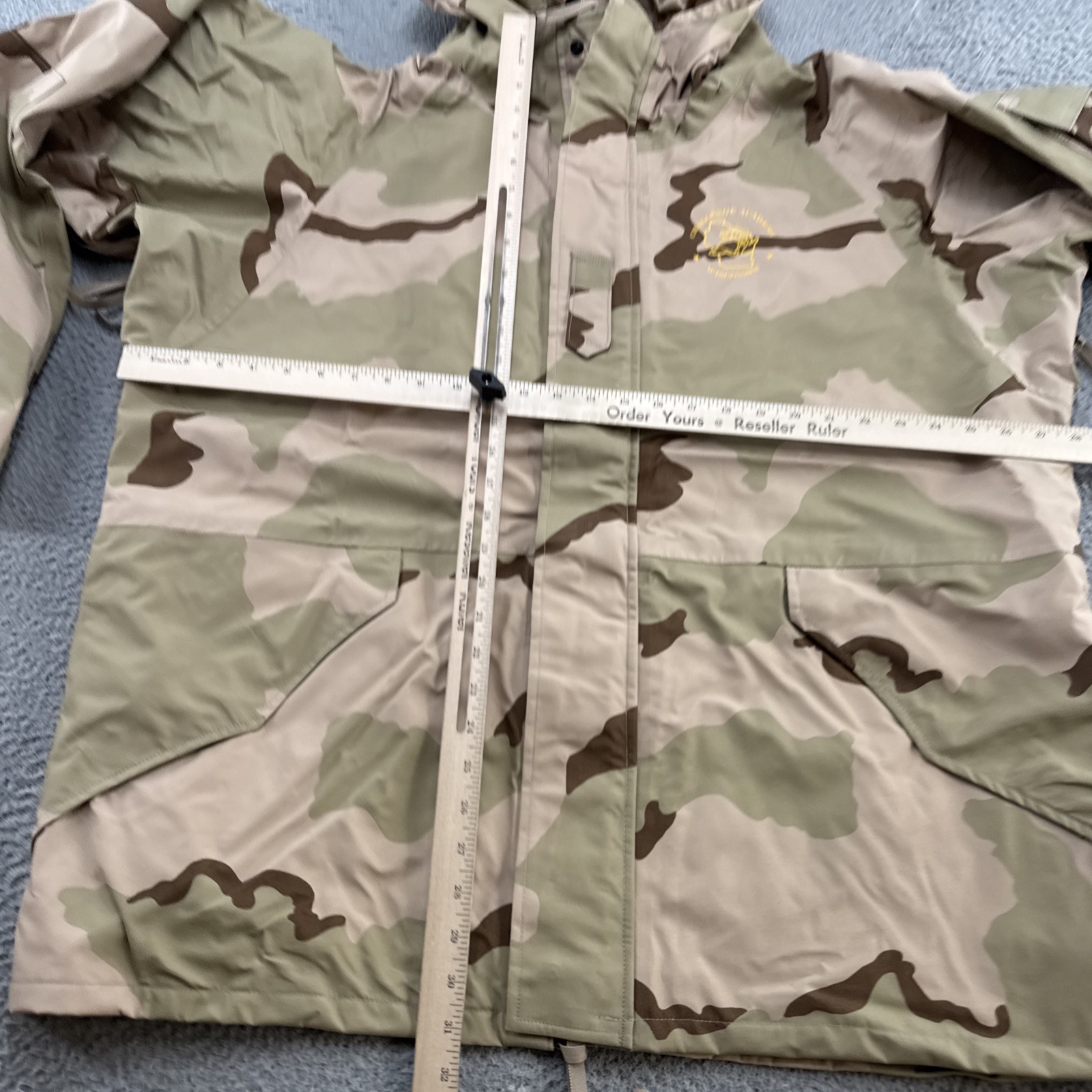 US Military Jacket Mens Desert Cold Weather Parka XL Long NEW WI Challenge Logo