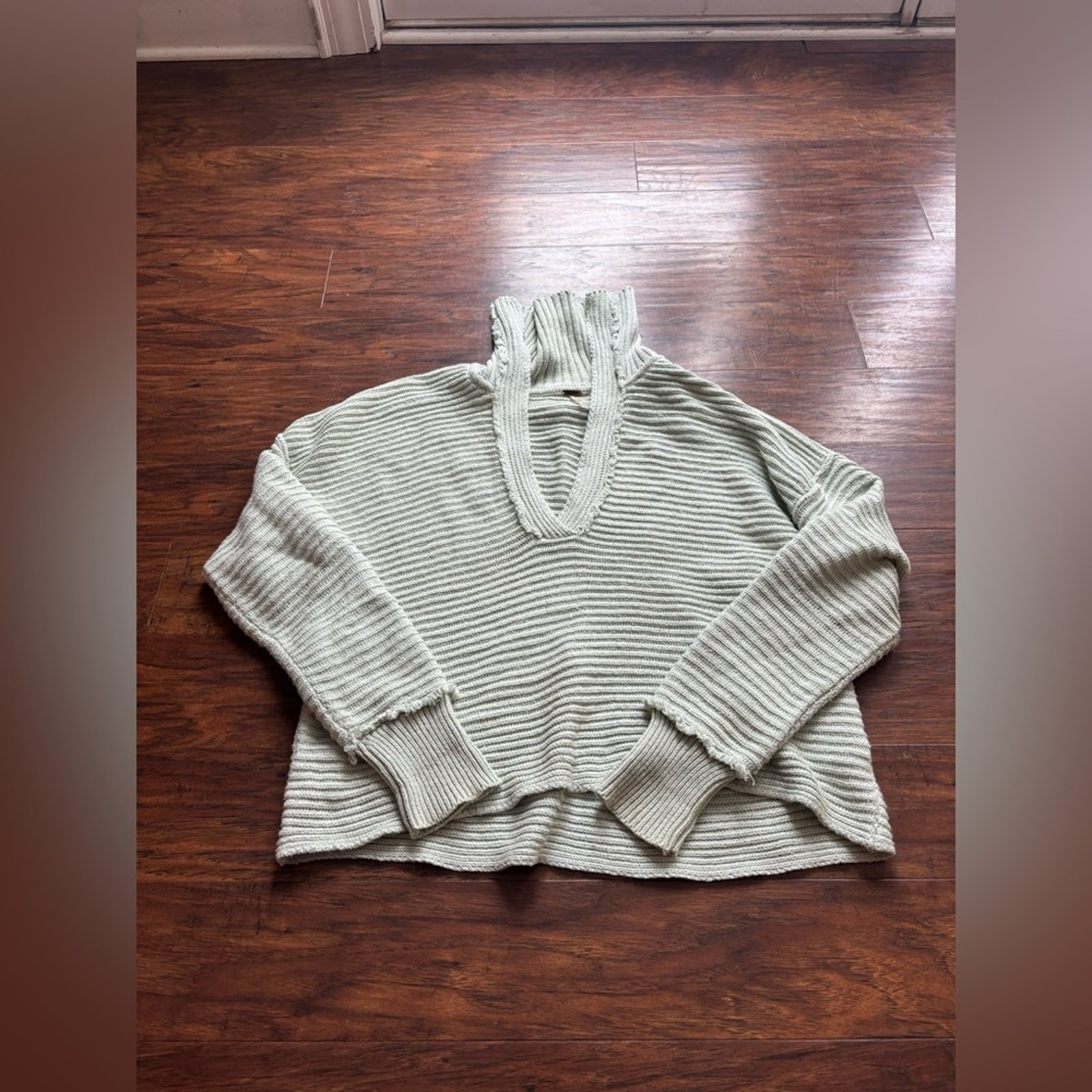 Free People Marlie Oversized Knitted V-Neck Pullover Sweater Green Size Medium