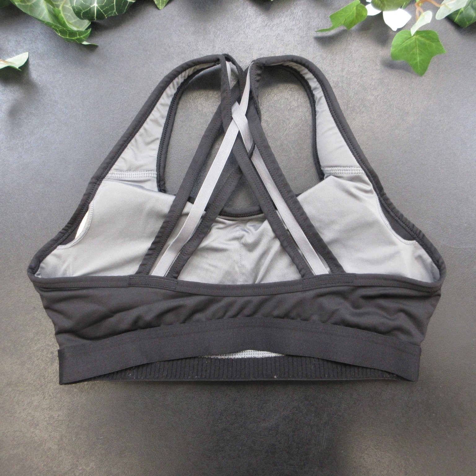 AVIA Women’s Sports Bra Black Size M Strappy Back Wireless Polyester Spandex