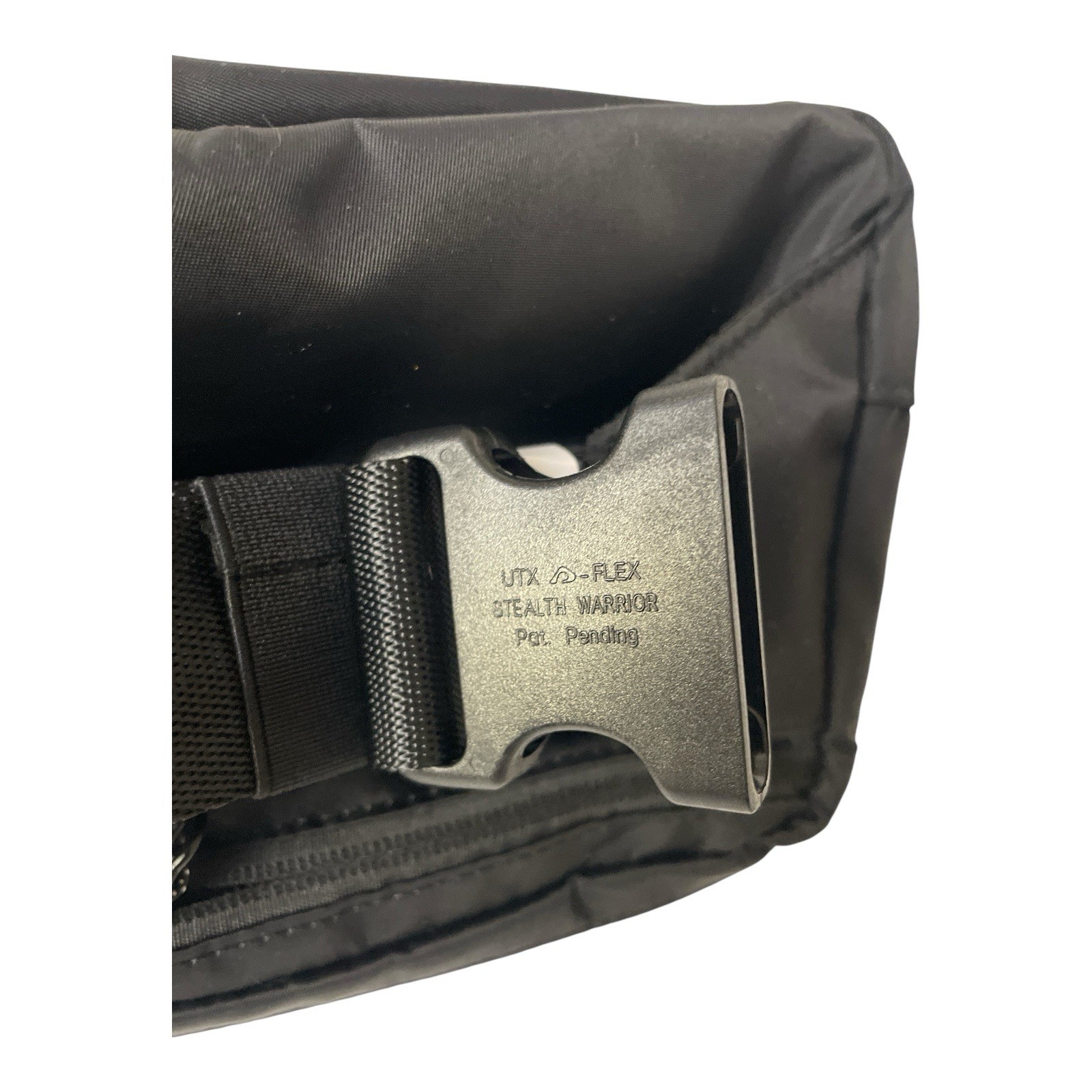 Lululemon Everywhere Belt Bag Large 2L Black with Silver Hardware, New