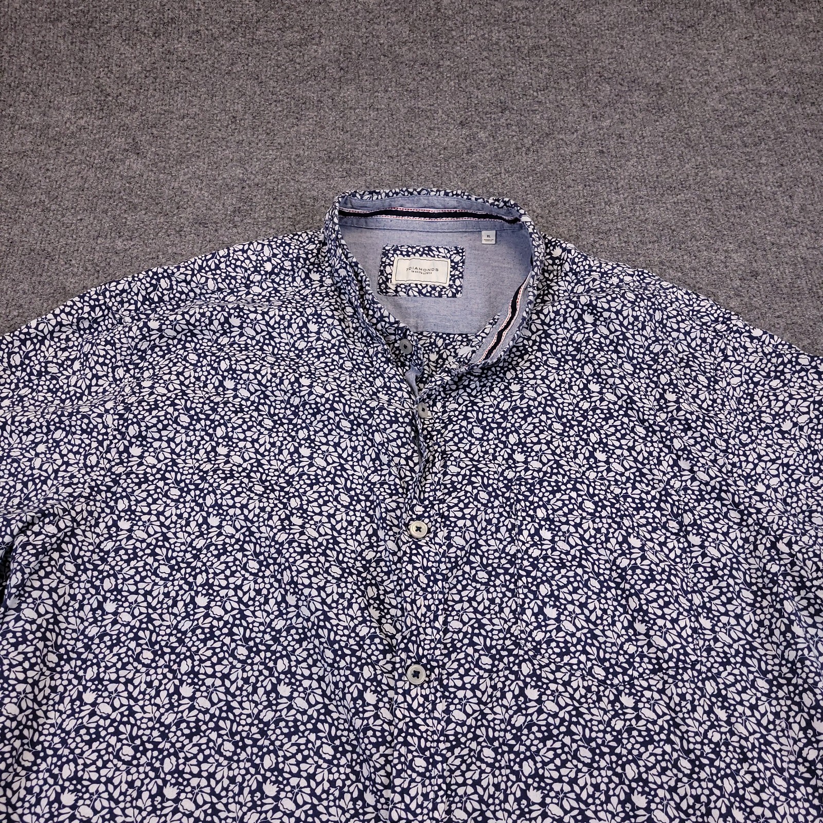 7D 7 Diamonds Renegade Parade Mens XL Abstract All Over Rayon Blend Button Down