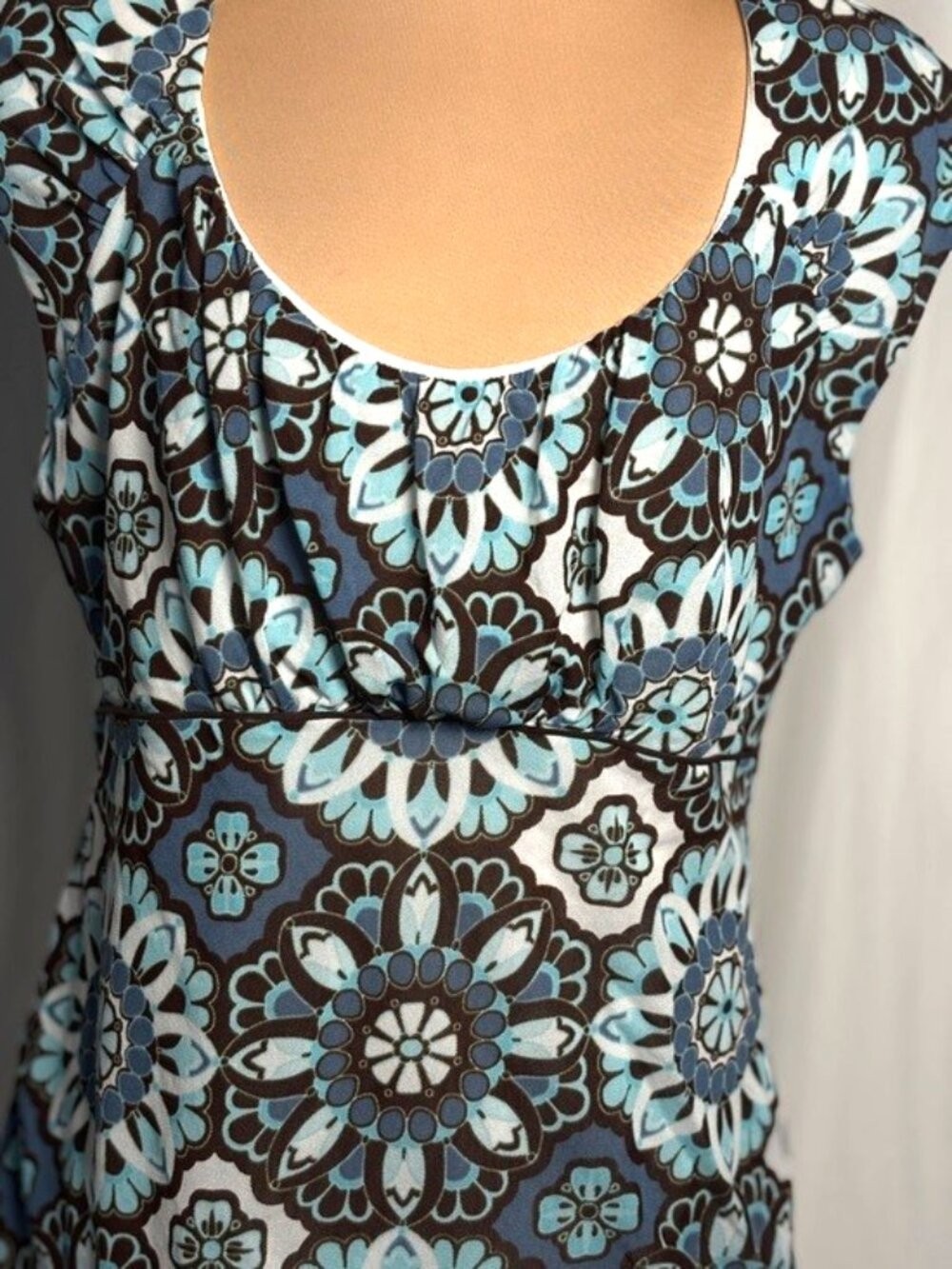 Ann Taylor Blue Medallion Print Cap Sleeve Blouse Lightweight Top Size XLarge