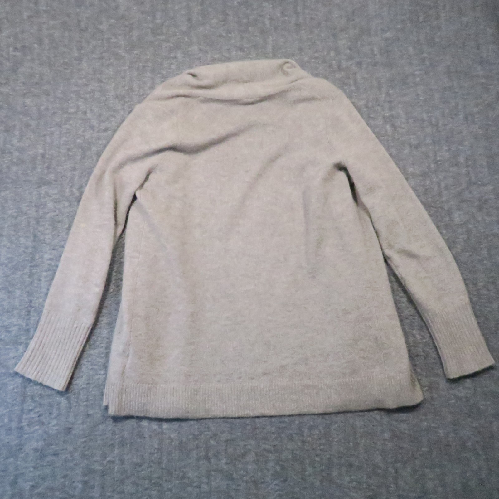 Tahari Pure Luxe Cashmere Cardigan M Beige Open Front Shawl Minimalist Luxury