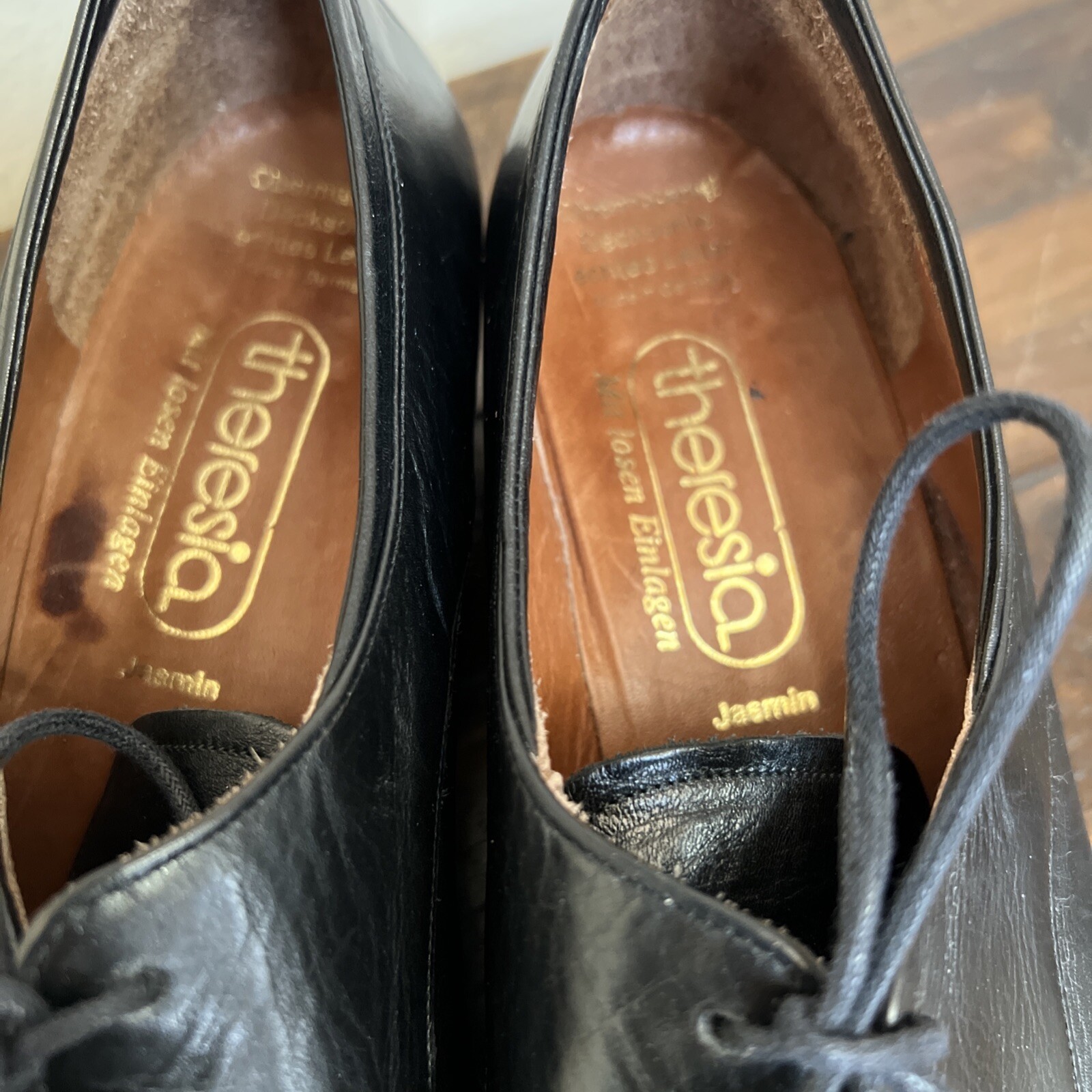 Theresia Made In Germany Jasmin Black Soft Leather Tie Block Heel Shoes