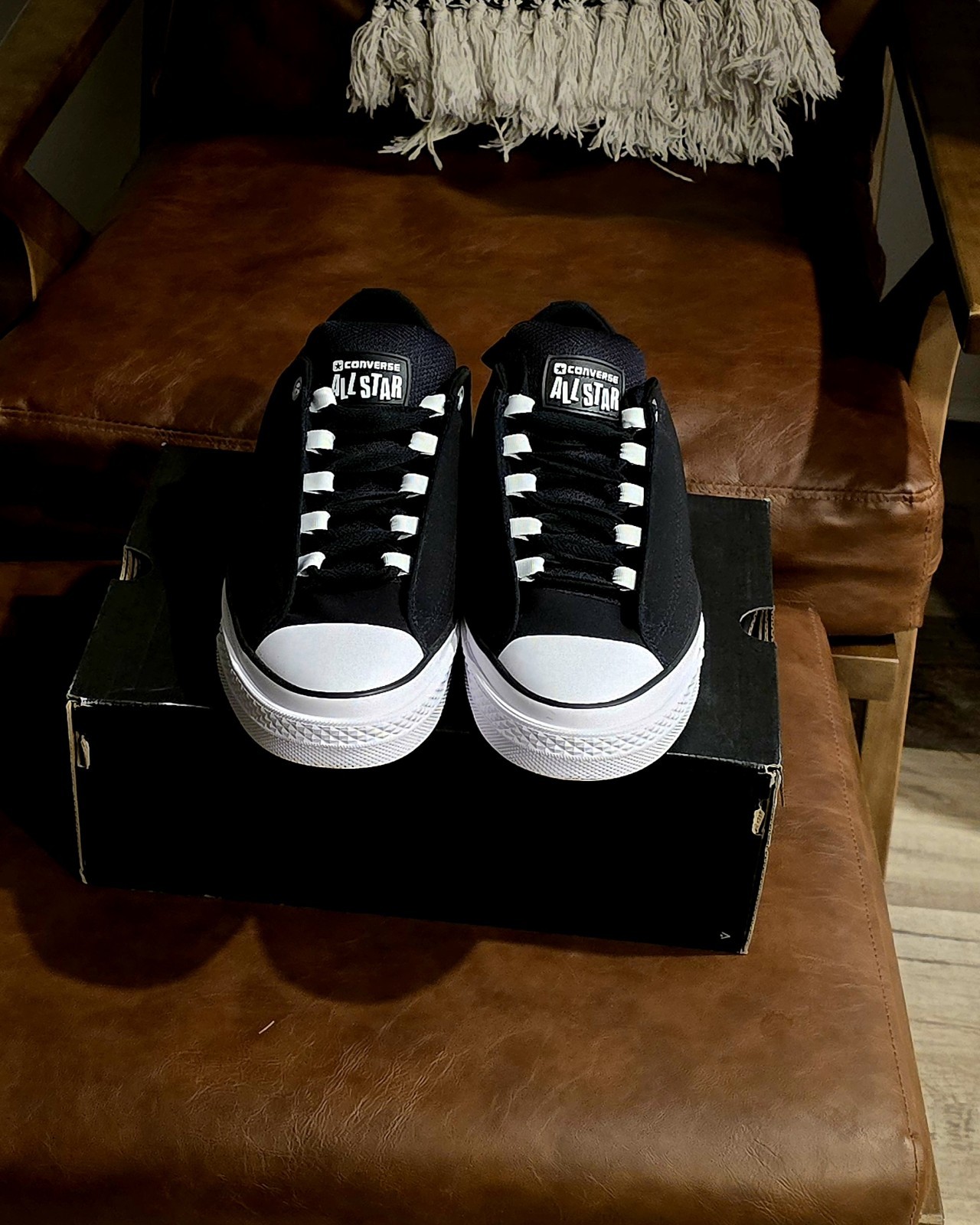 Converse Chuck Taylor Puff – Black/Black/White – A14723C – Size 10 MEN